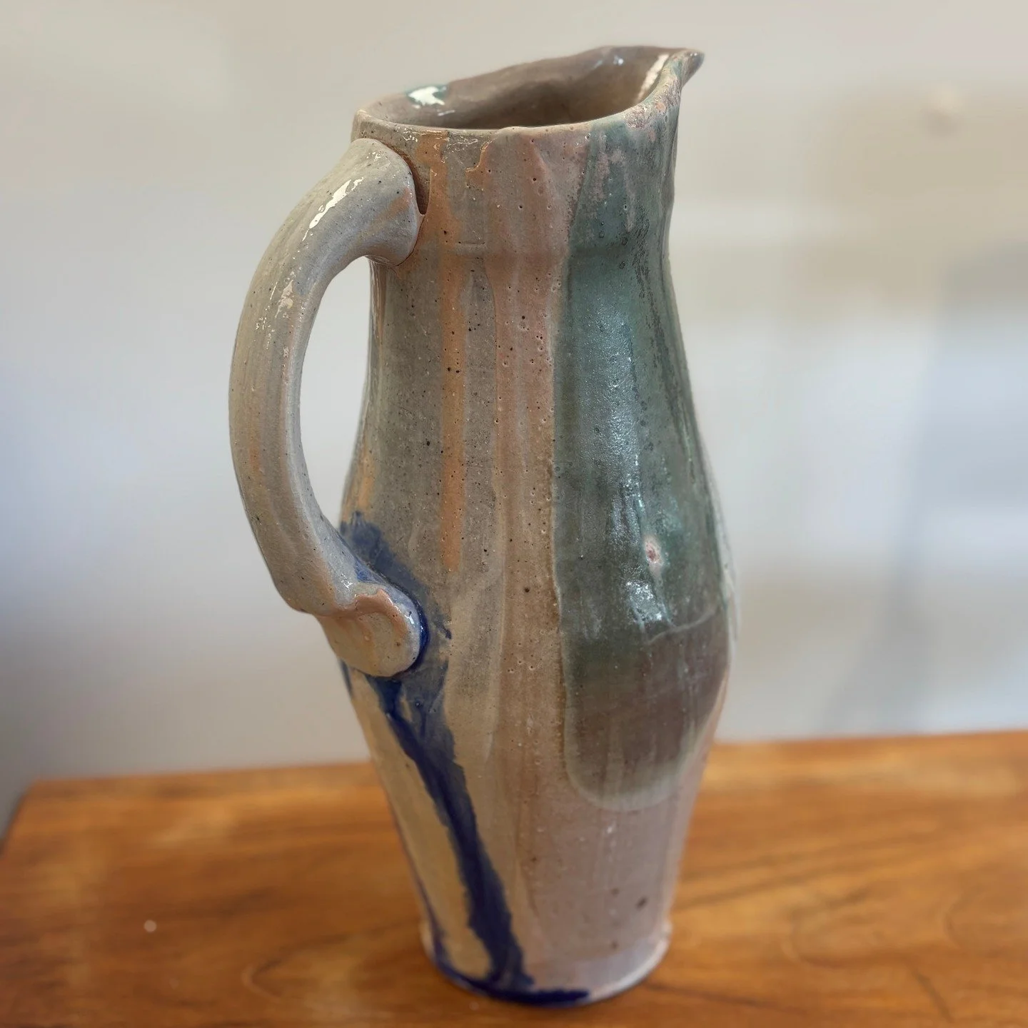 @pottersforpalestine Auction Begins Today!

Name: David Roswell

Title: Pitcher

Materials: Porcelain, soda fired

Dimensions: 4x5x10

Retail price: $120

Starting bid:$60

Bidding ends 12/7/25 @6:00pm EST
#PottersForPalestine2025

www.pottersforpale