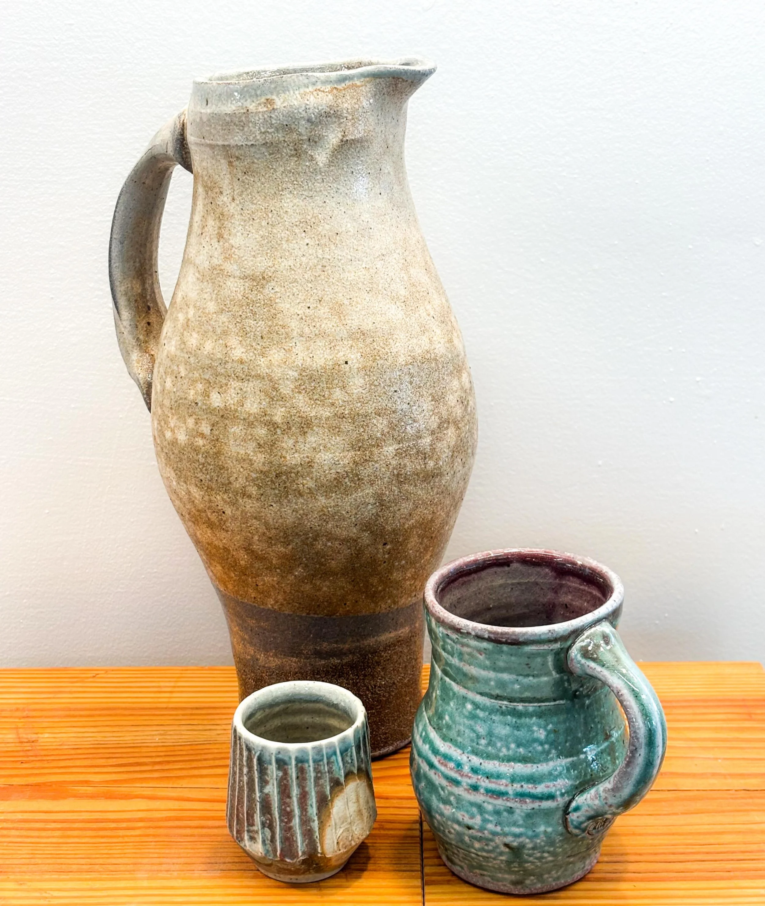 I unloaded a kiln full of exciting new pots, just in time for @claytonia_show. 

We open tonight from 6-9, and will be open Saturday and Sunday 10-4 with demonstrations throughout!

Hope to see you at @studio_maypop this weekend!

#pitcher #mug #whis