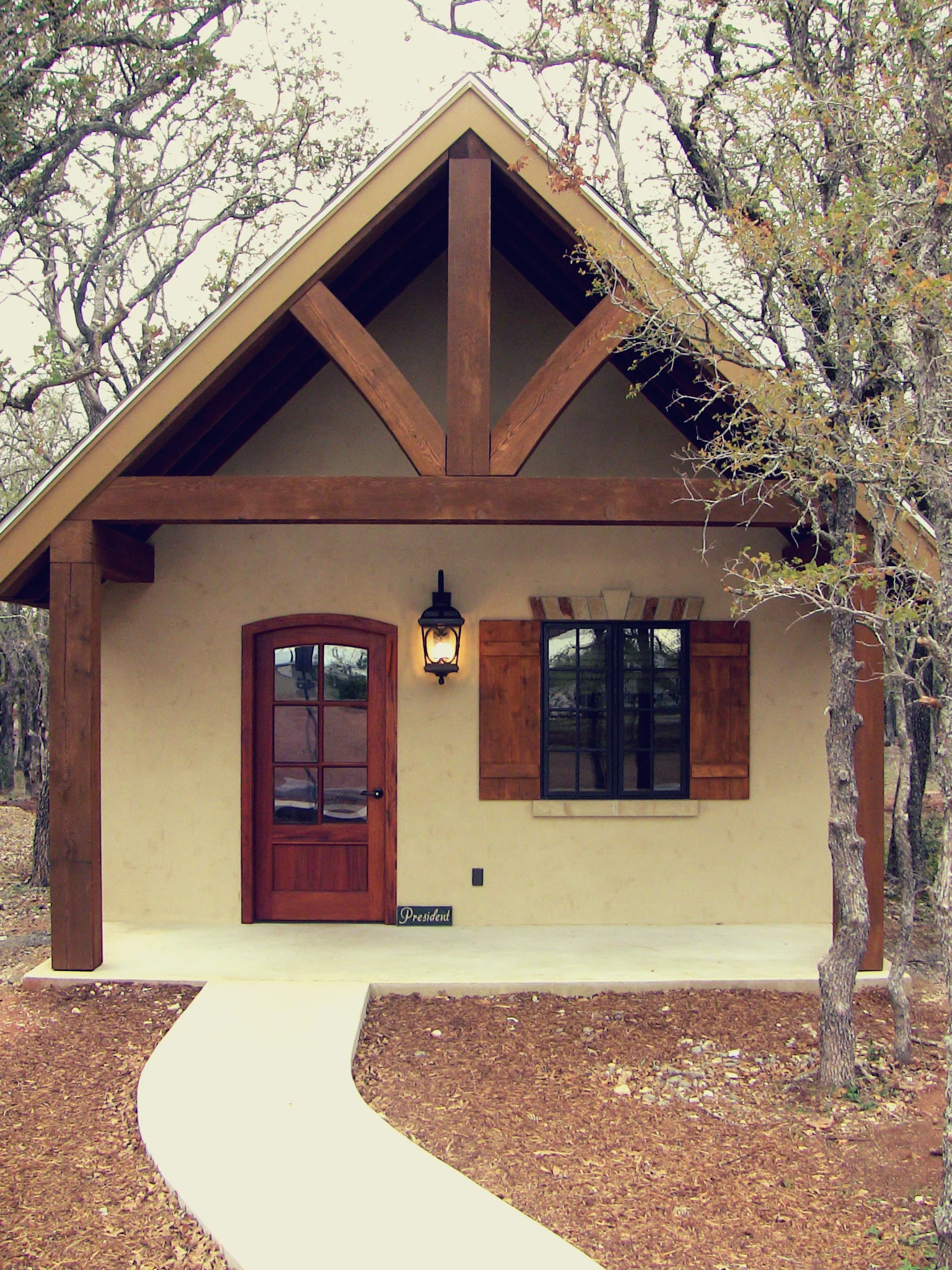 Manor Haus B&B Outside .jpg