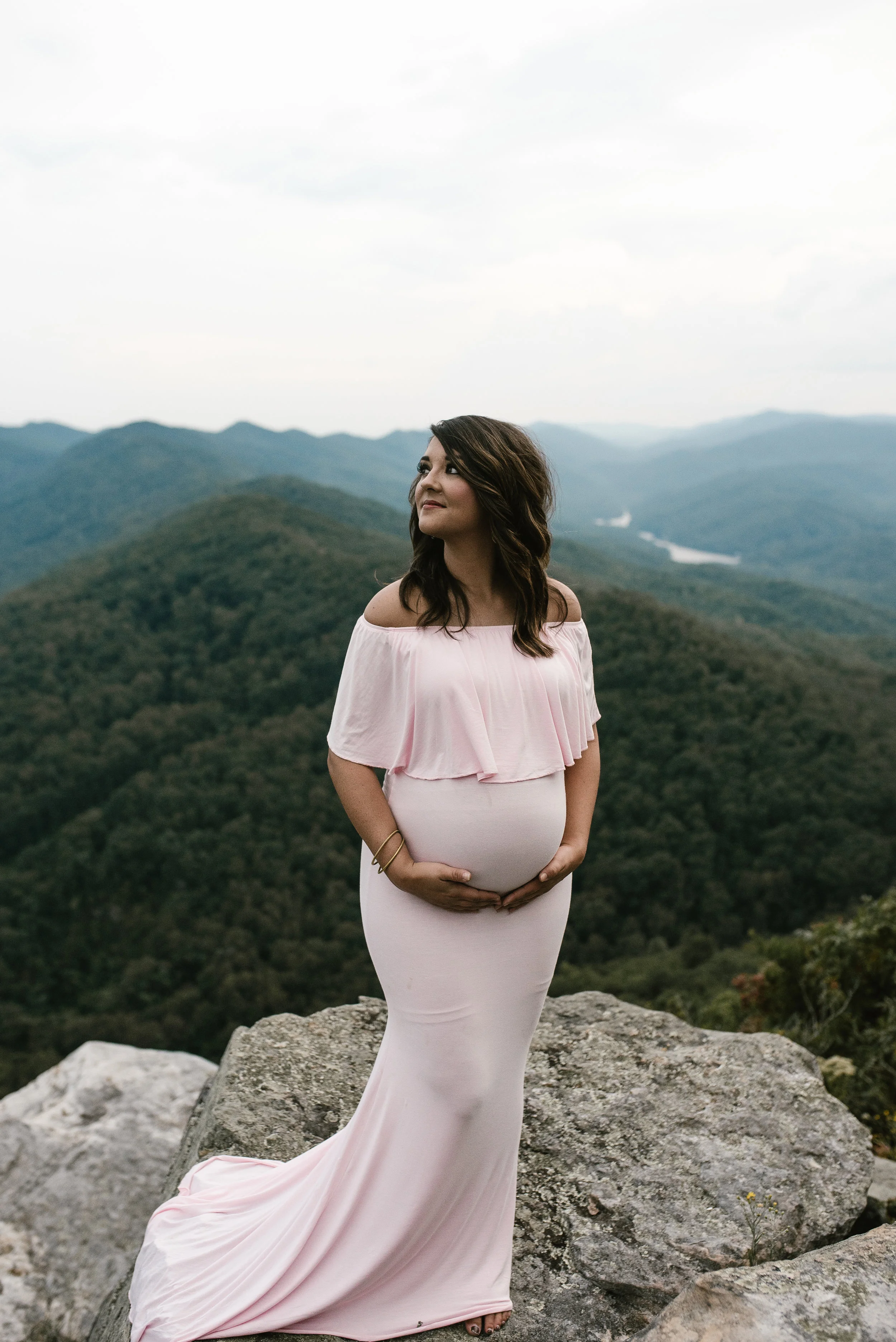 Mountain maternity photo session.jpg