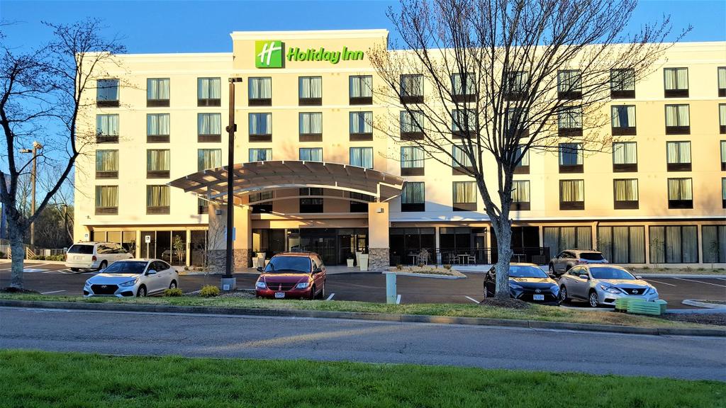 Holiday Inn.jpg
