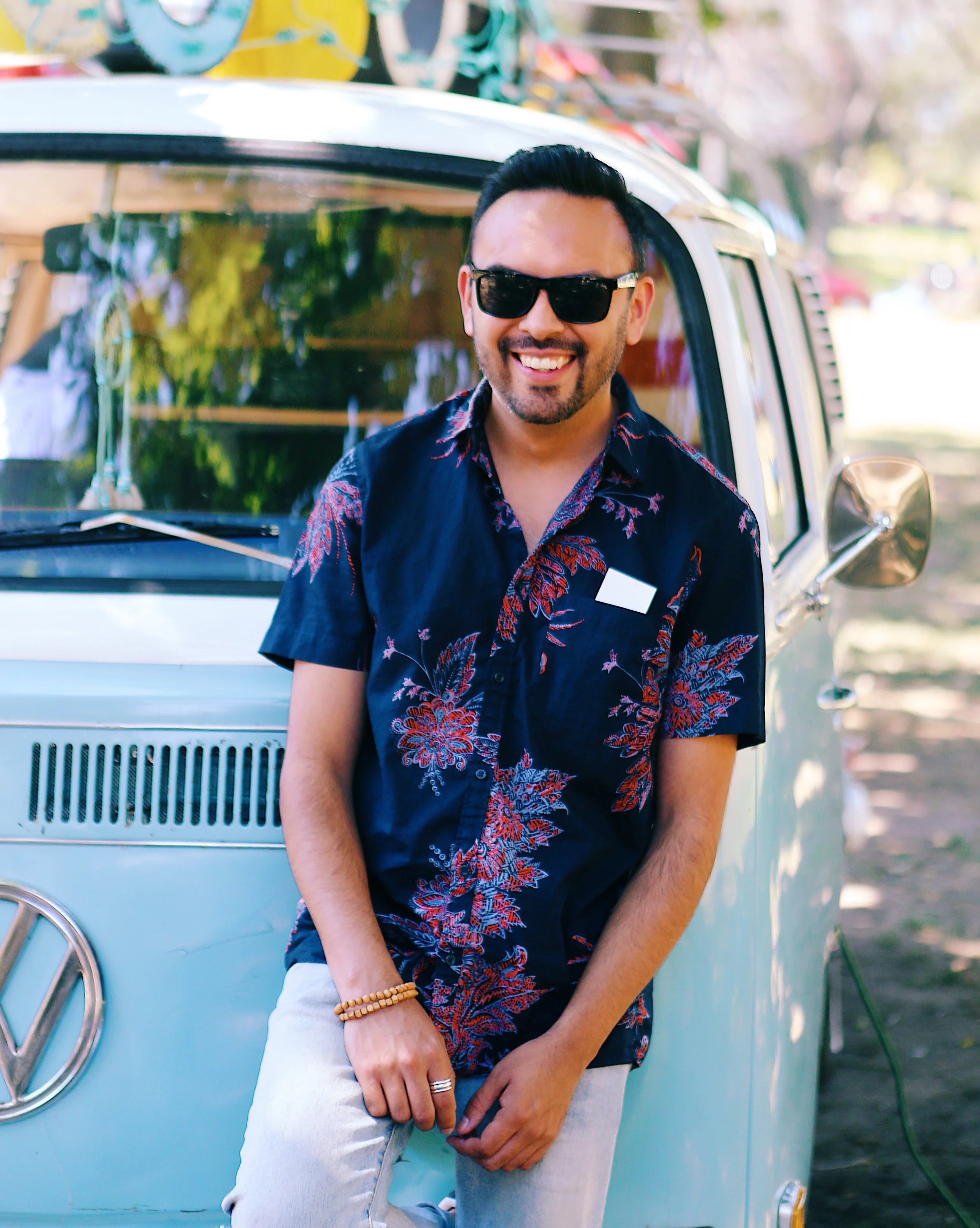 CREATIVE By Alex Chaparro