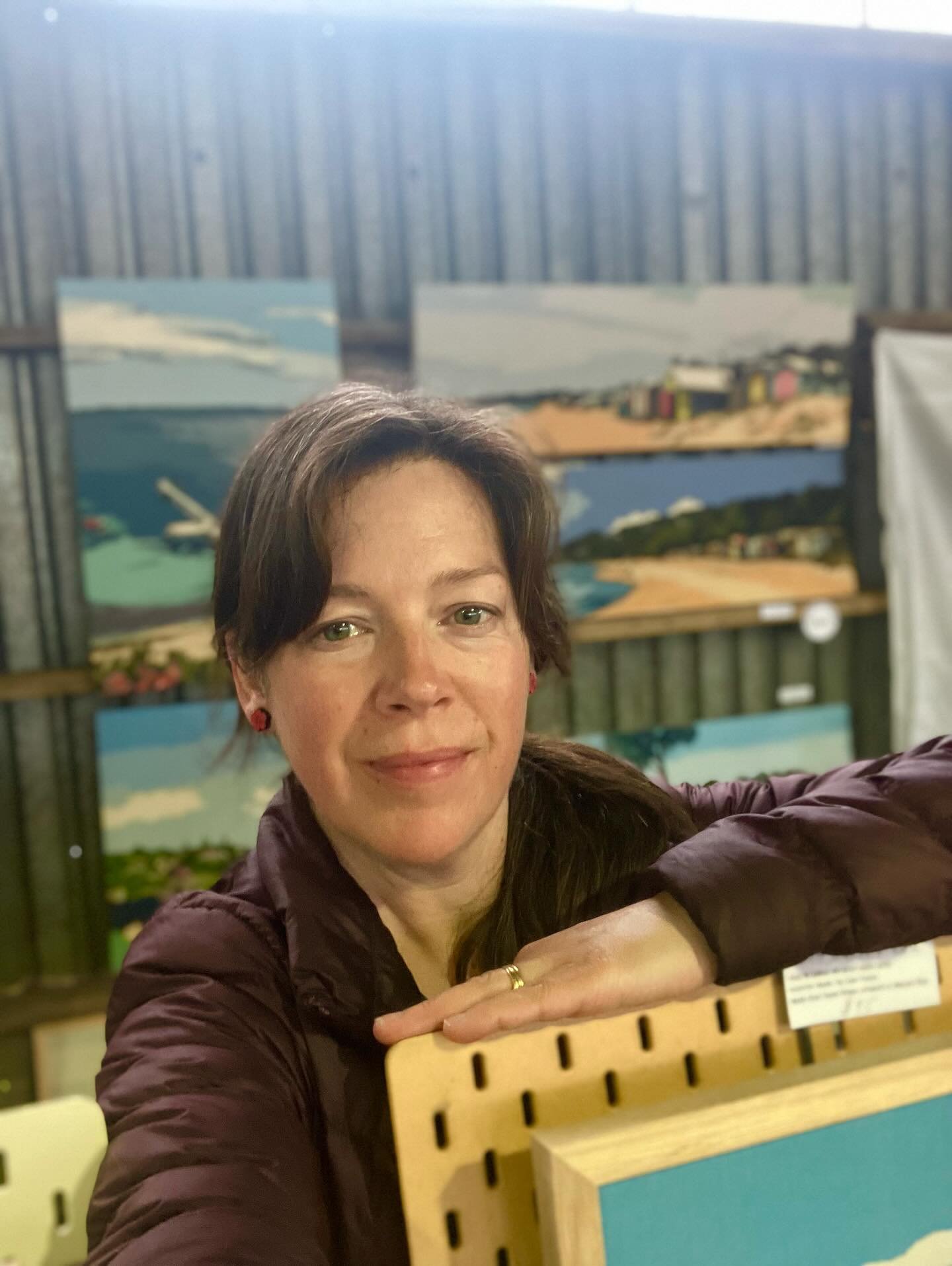 Early start today at my last market @hillandridgecommunitymarket  before Christmas!  Red Hill Showgrounds 9-2 .  Full range of my artwork from minis to large canvases 🍎❤️ #colourmeadow #hillandridgecommunitymarket #redhillmarket #redhill #whatsonmor