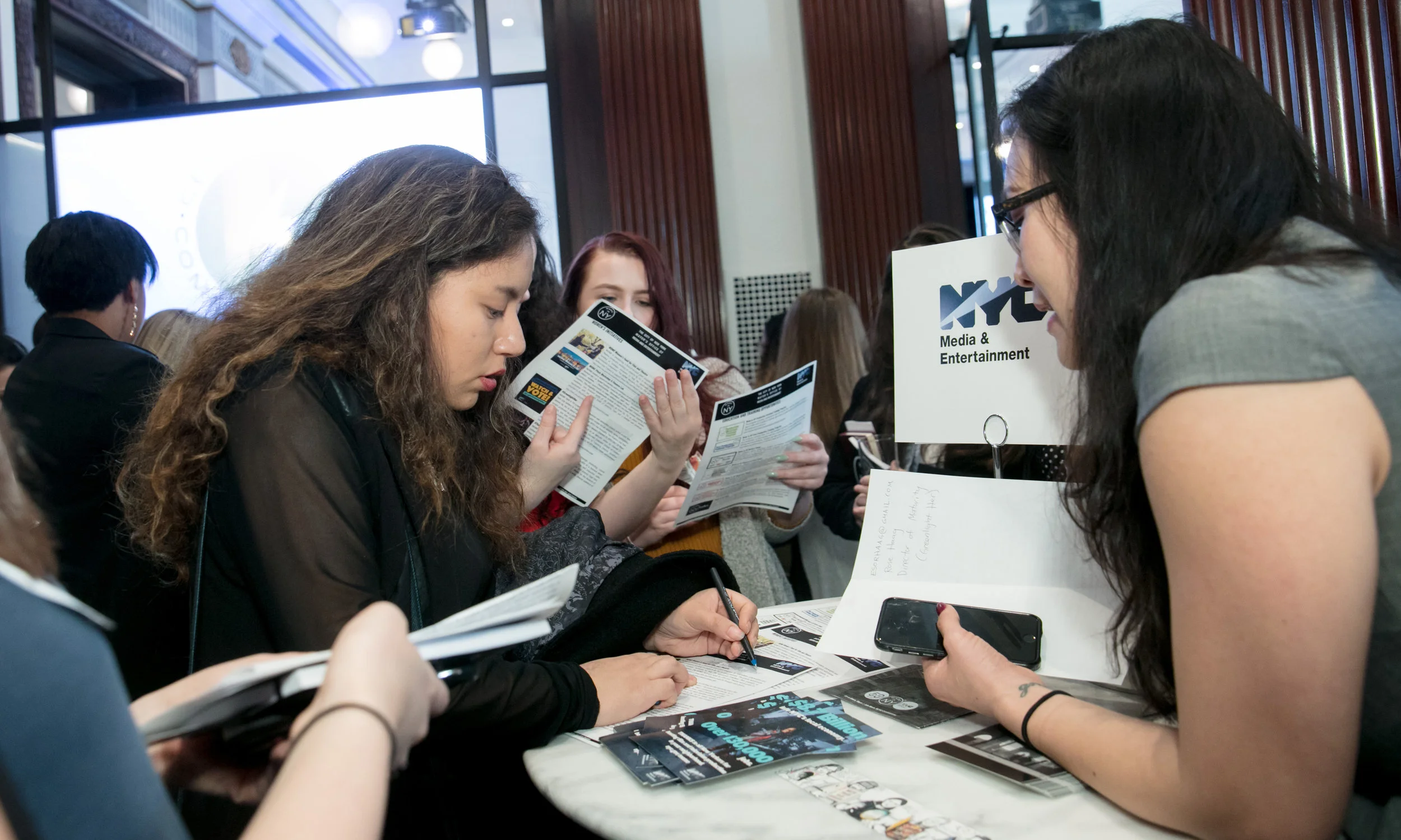The New York Stock Exchange welcomes the Center for Communication as they host their Second Annual Women + Media Career Summit, along with CBS Corporation (NYSE: CBS) as one of their sponsors, at the NYSE. This full-day forum highlights opportunities in areas of the business where women are traditionally under-represented, and features top executives who share their career journeys and secrets to success. The day’s mix of keynotes, panels and workshops will provide NYC-area college students with the inspiration and know-how needed to pursue a dream career. To commemorate the occasion, Kate Stanley, Program Director, Center for Communication, rings the NYSE Closing Bell®.