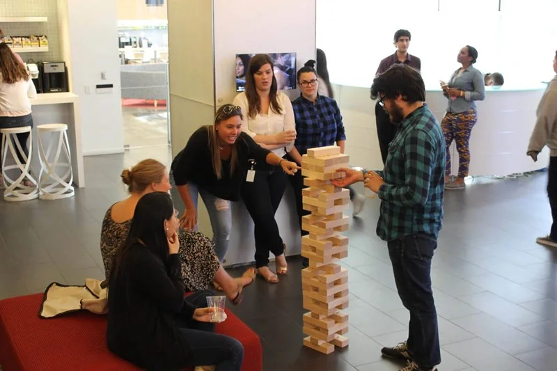 happy-hour-jenga.jpg