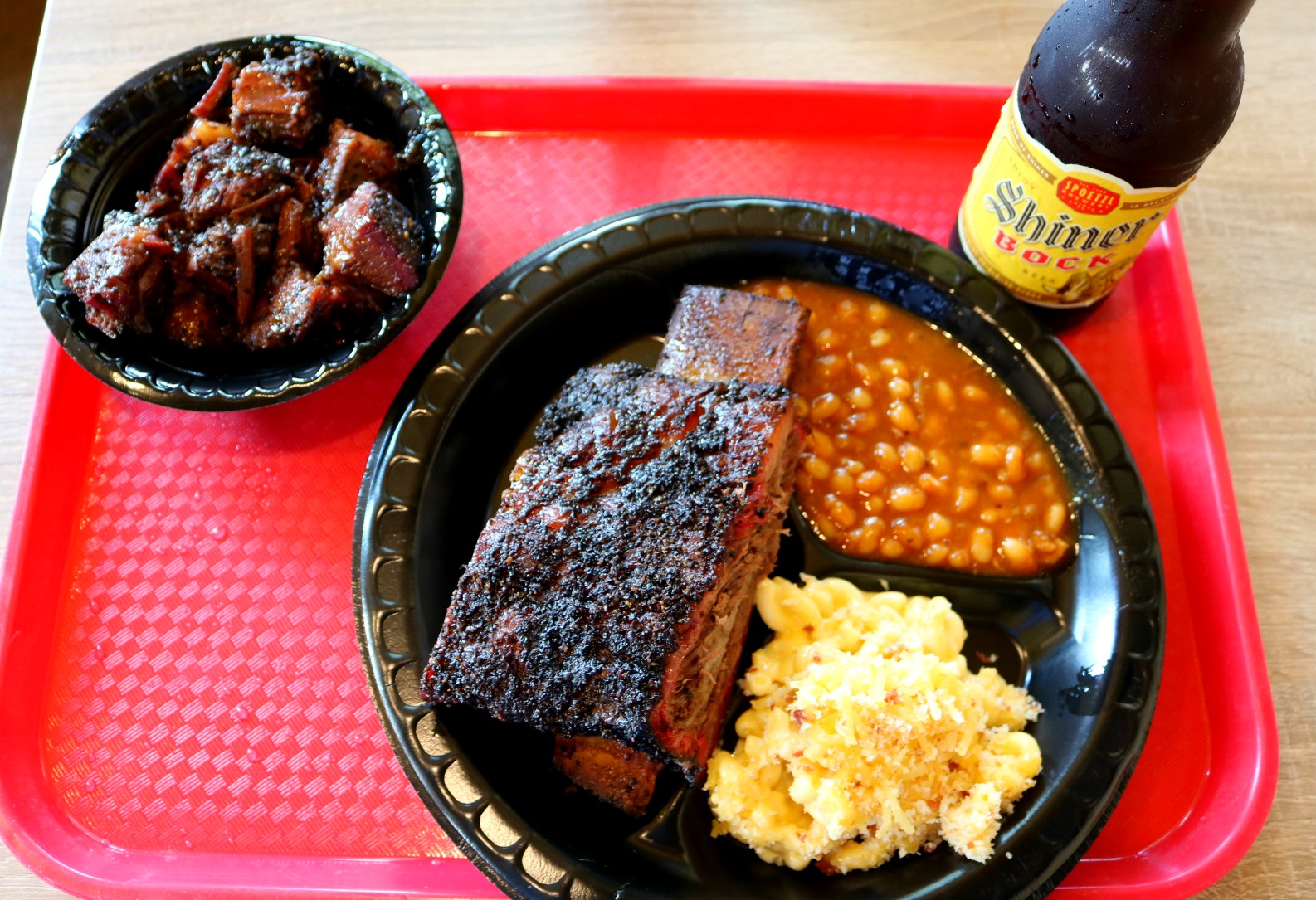 Wagyu Burnt Ends, Beef Rib, Baked Beans, Fried Mac and Cheese, & a Shiner