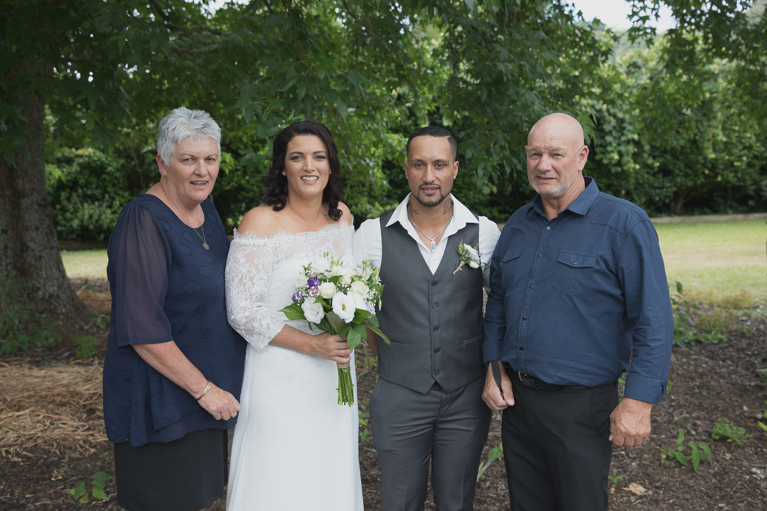family photos at wedding