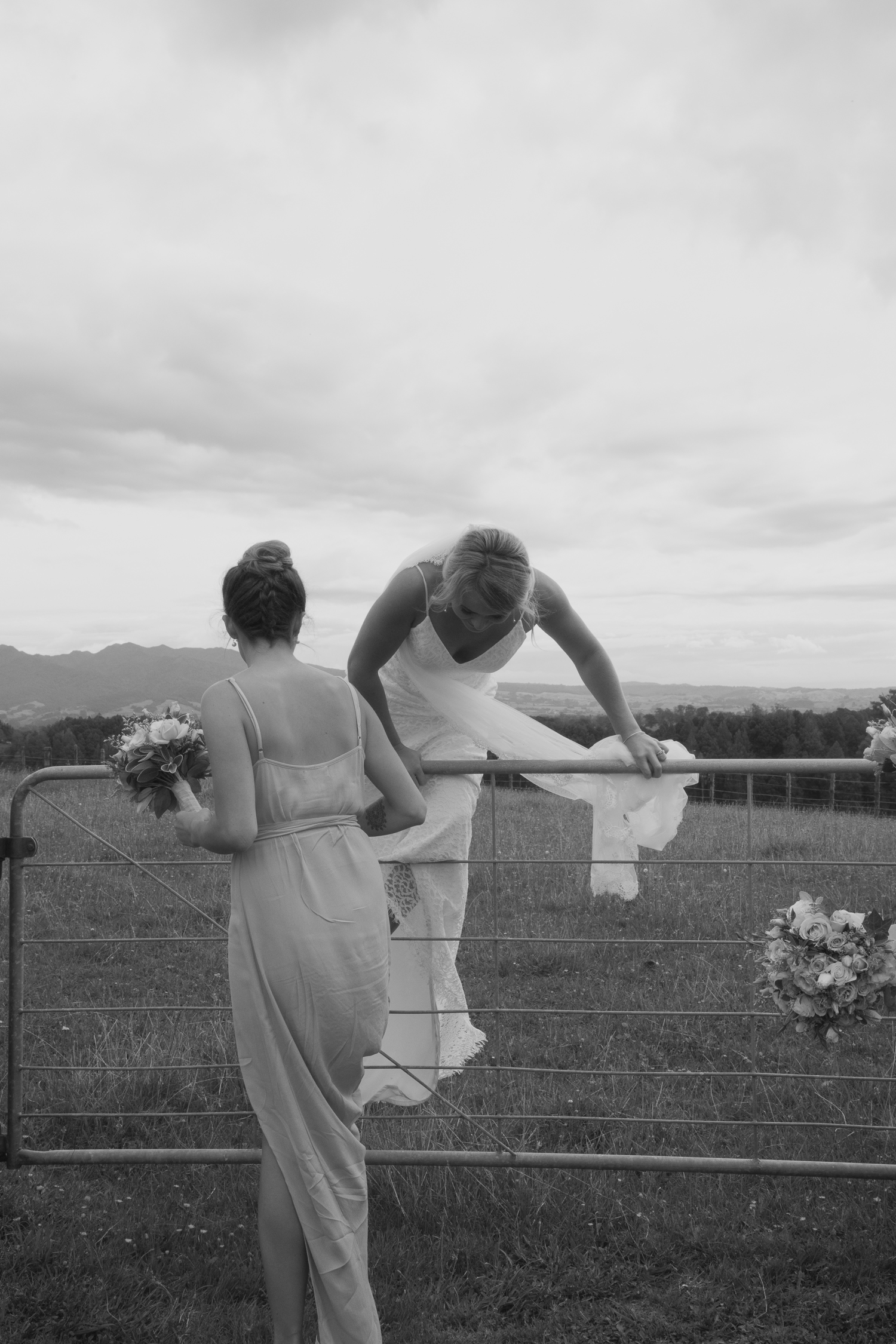 bride jumping gate