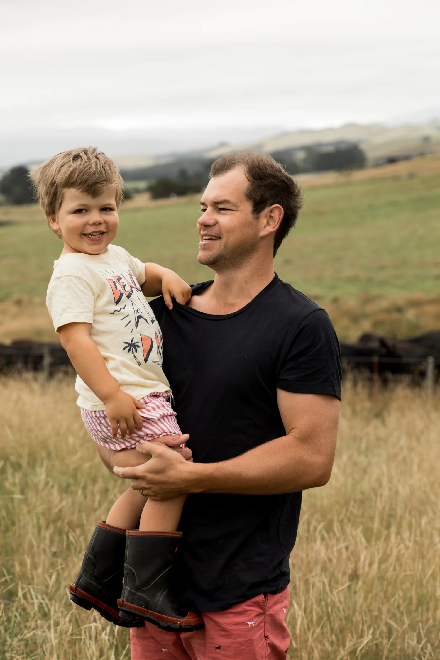 hawkes bay farming kids playing