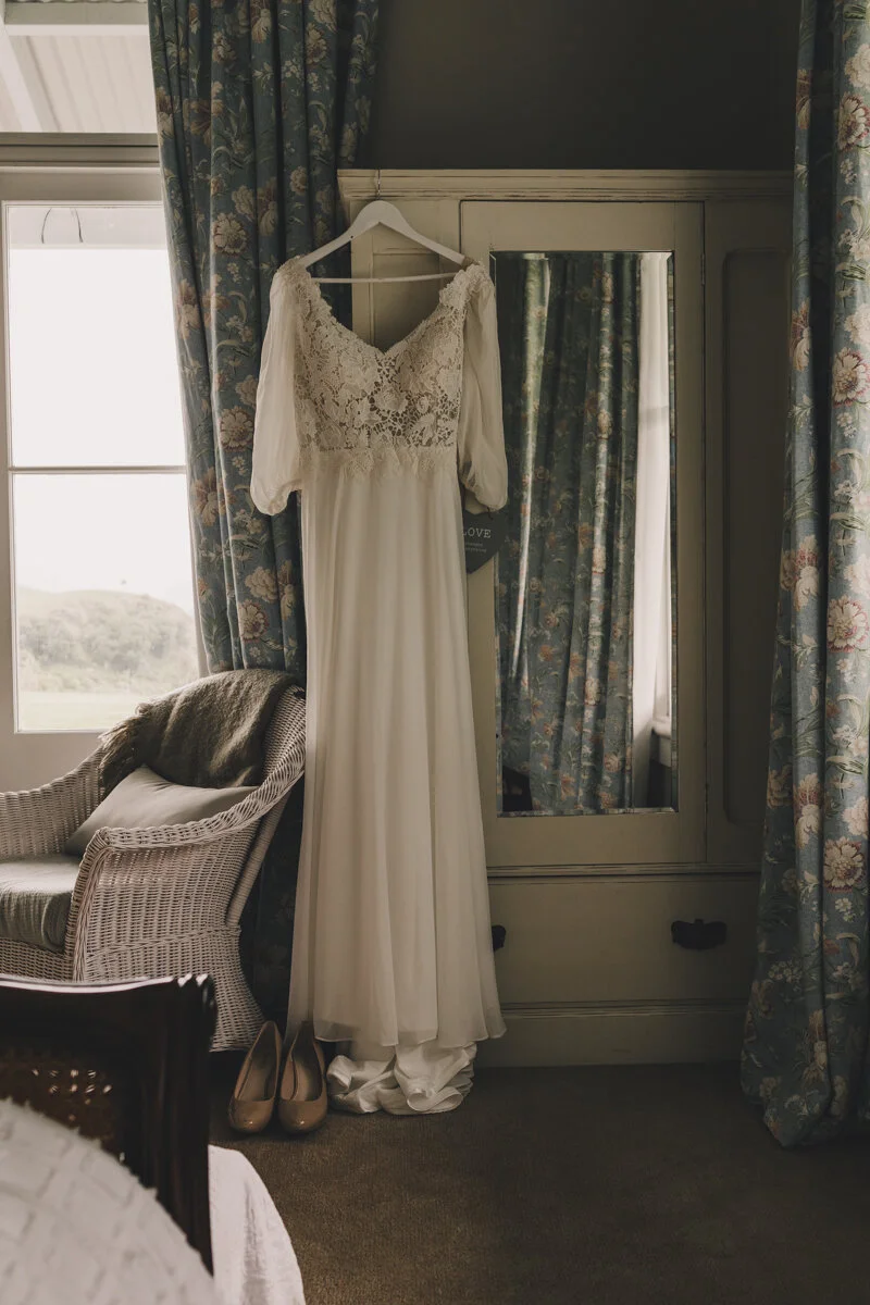 wedding dress