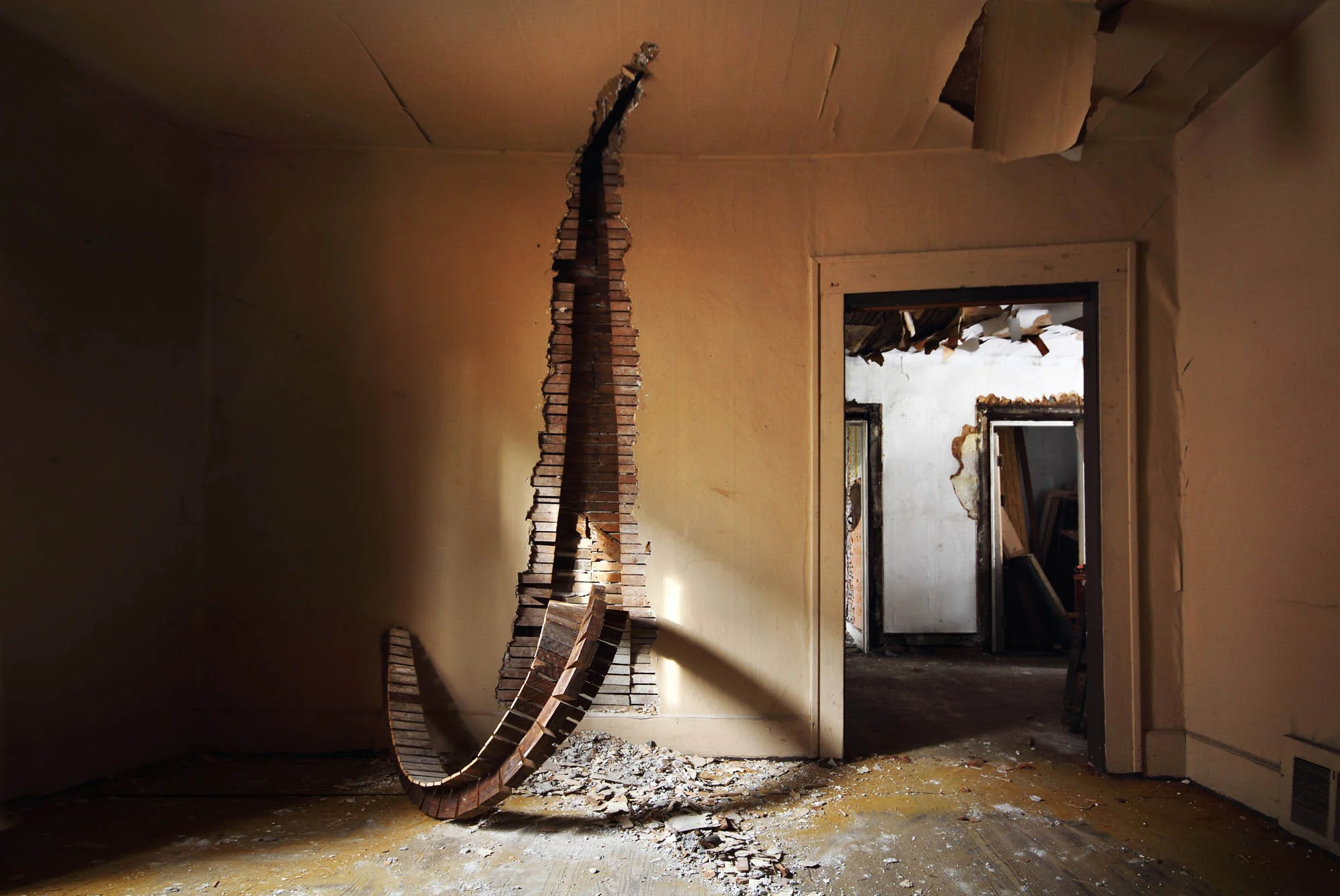 Pulling Supports - Wall intervention - Abandonded House - Detroi