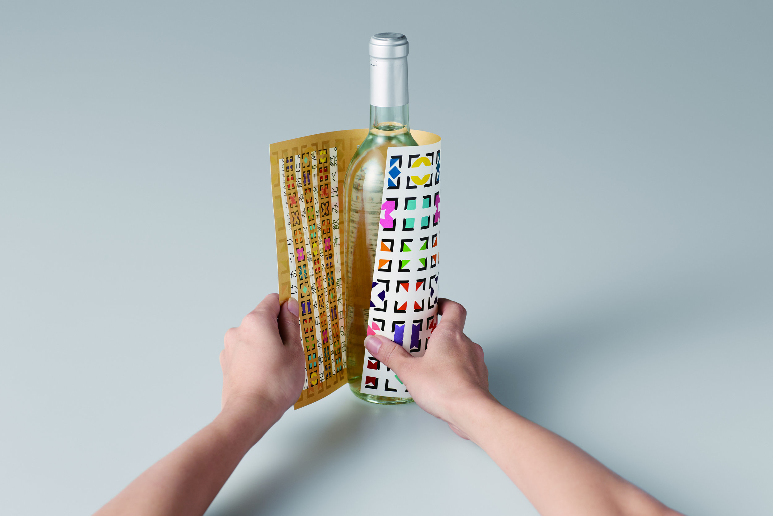 CLA:104538_00008_THE SAKE CRESTS_06_bottles.jpg