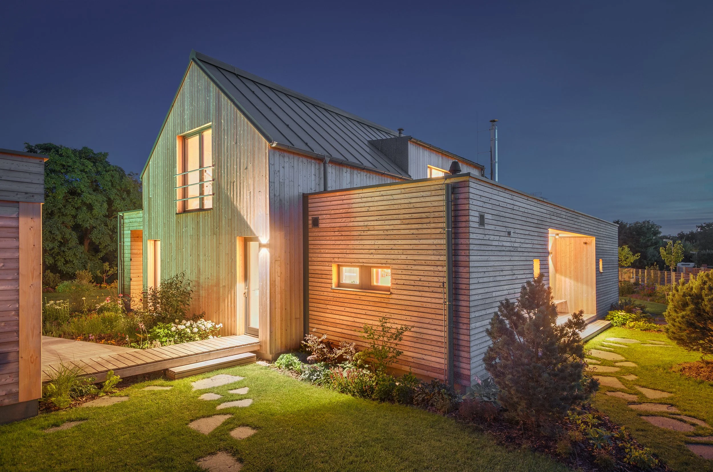 HOUSE A_23.jpg
