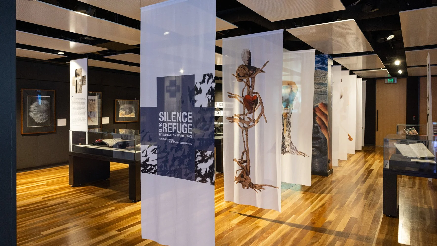 Peter LYSSIOTIS Gallery 216.JPG