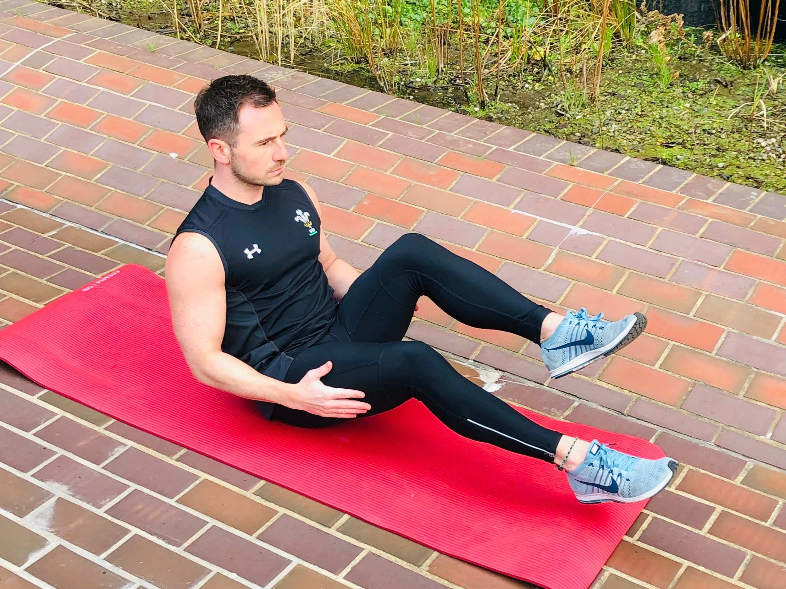 Seated+Flutter+Kicks.jpg