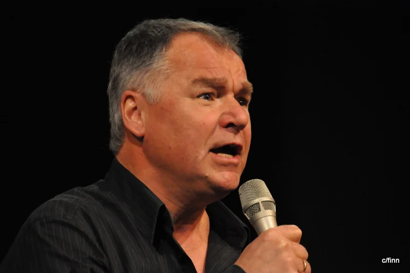 Lars Klevstrand: “Evert Taube og Erik Bye i ord og toner.”