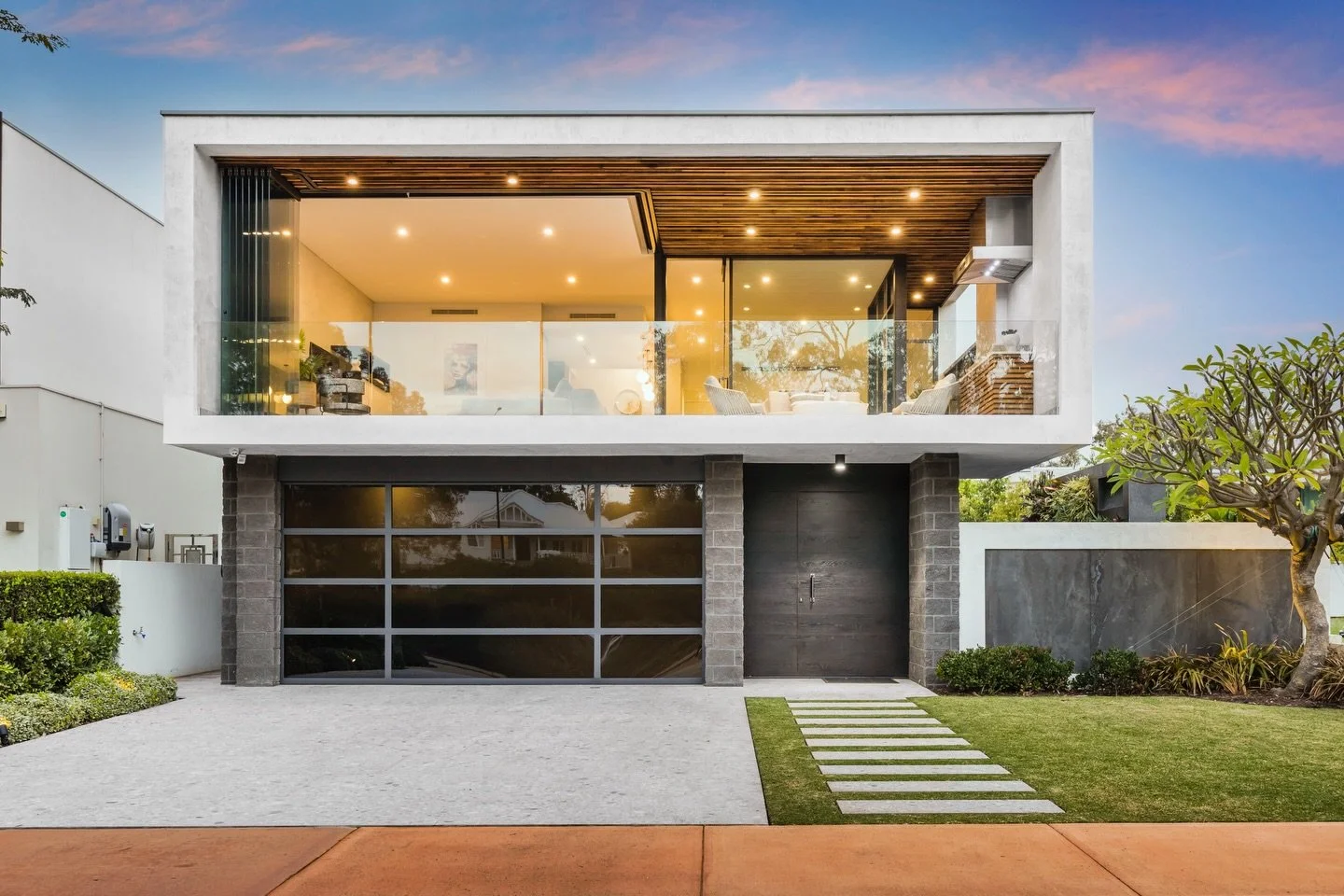 AUCTION 4 Hurdles Drive Floreat. 
14th February at 11.30am. 

Boasting a bold, modernist design and sun-drenched, north-facing aspect, this luxe eco-friendly residence in Floreat&rsquo;s Perry Lakes Estate is ideal for downsizers, professionals and s