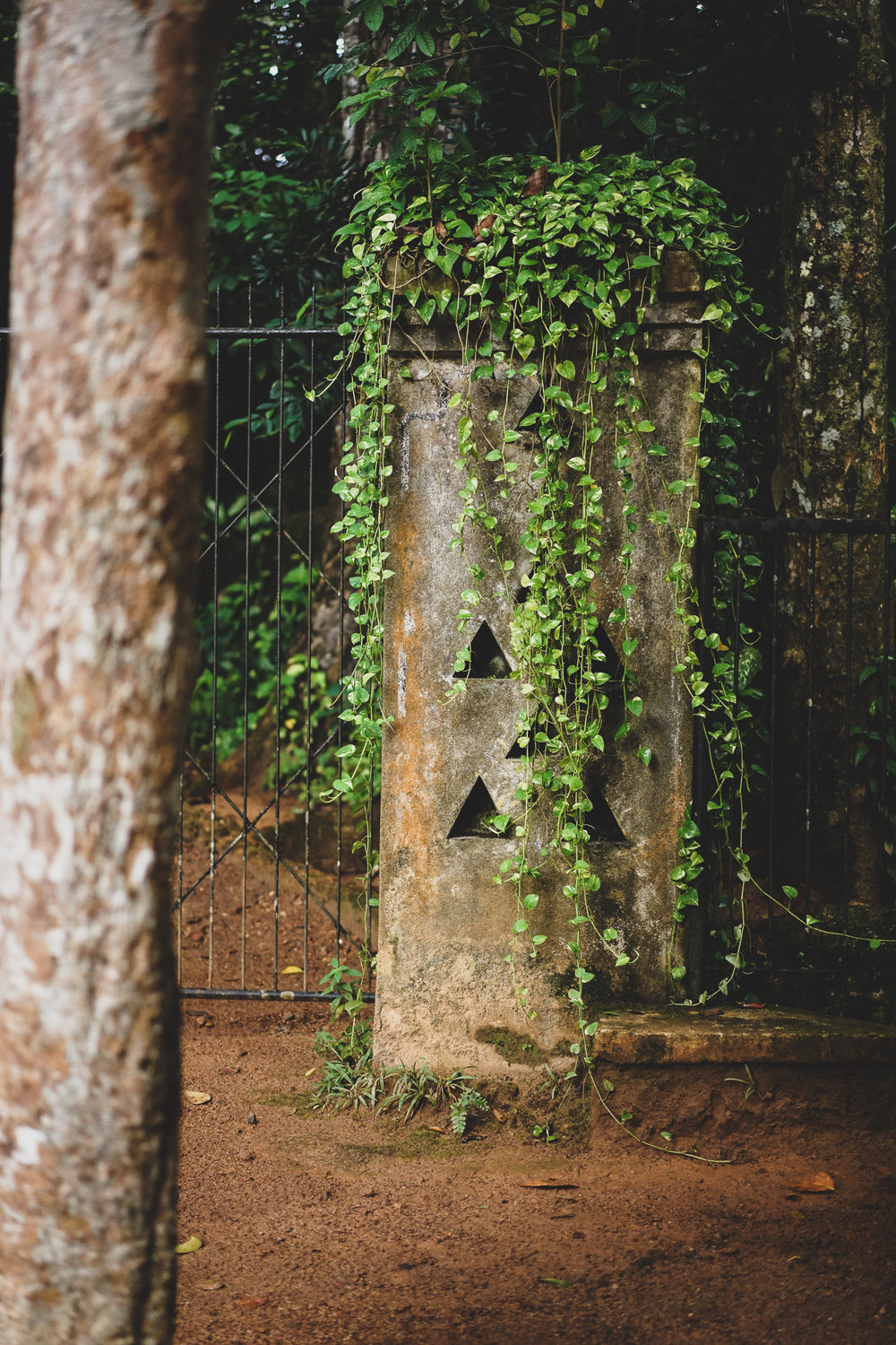 Geoffrey Bawa Lunuganga Garden 