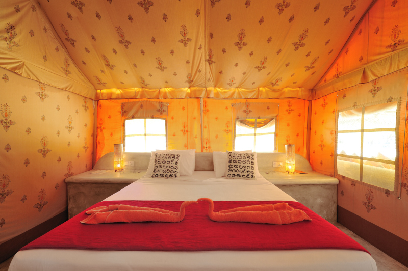 Dolphin Beach Resort - luxury tent interior