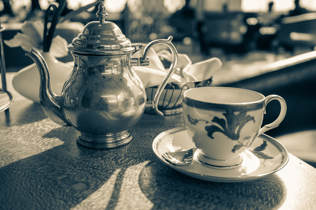 Shangri-La Colombo high tea - teapot and teacup