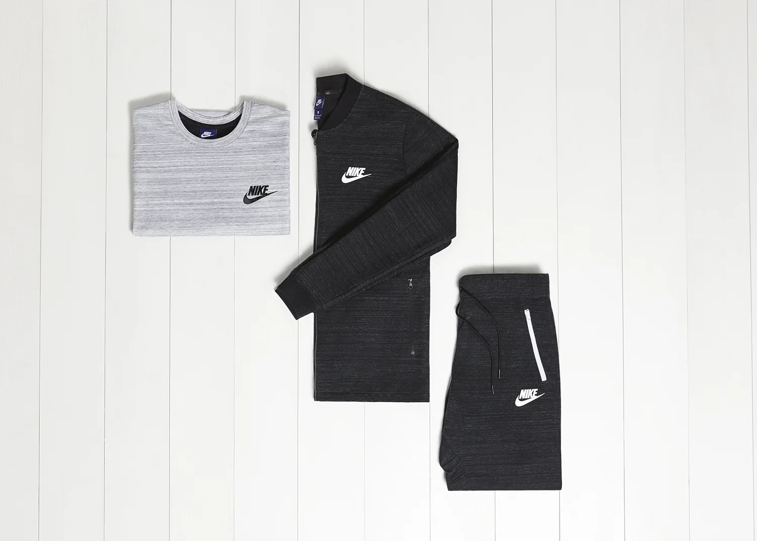S04_Nike_Jan_advanced_knit_with_t_shirt_052_v1.jpg