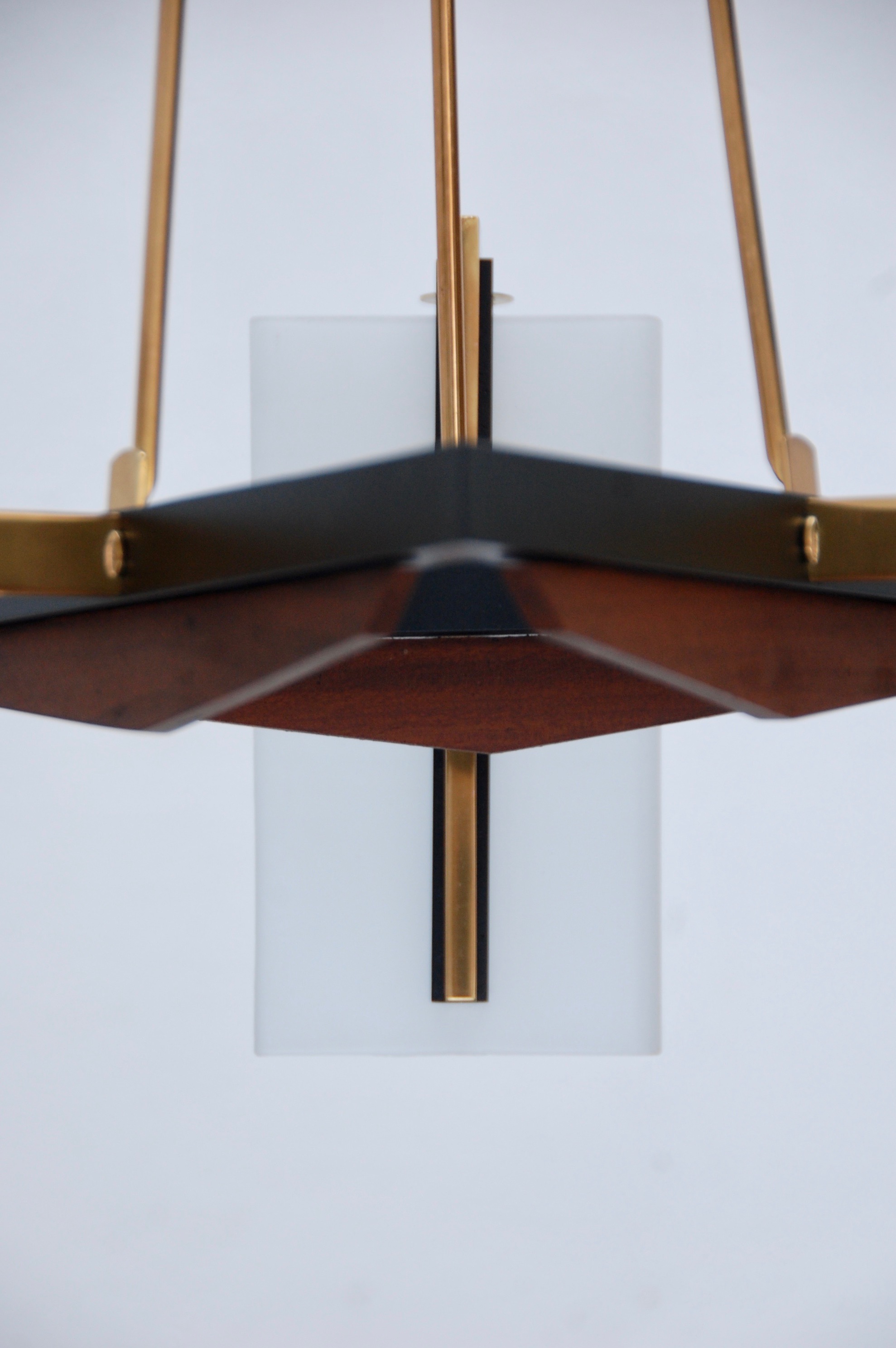 50sTriangularItalianChandelier5.jpg