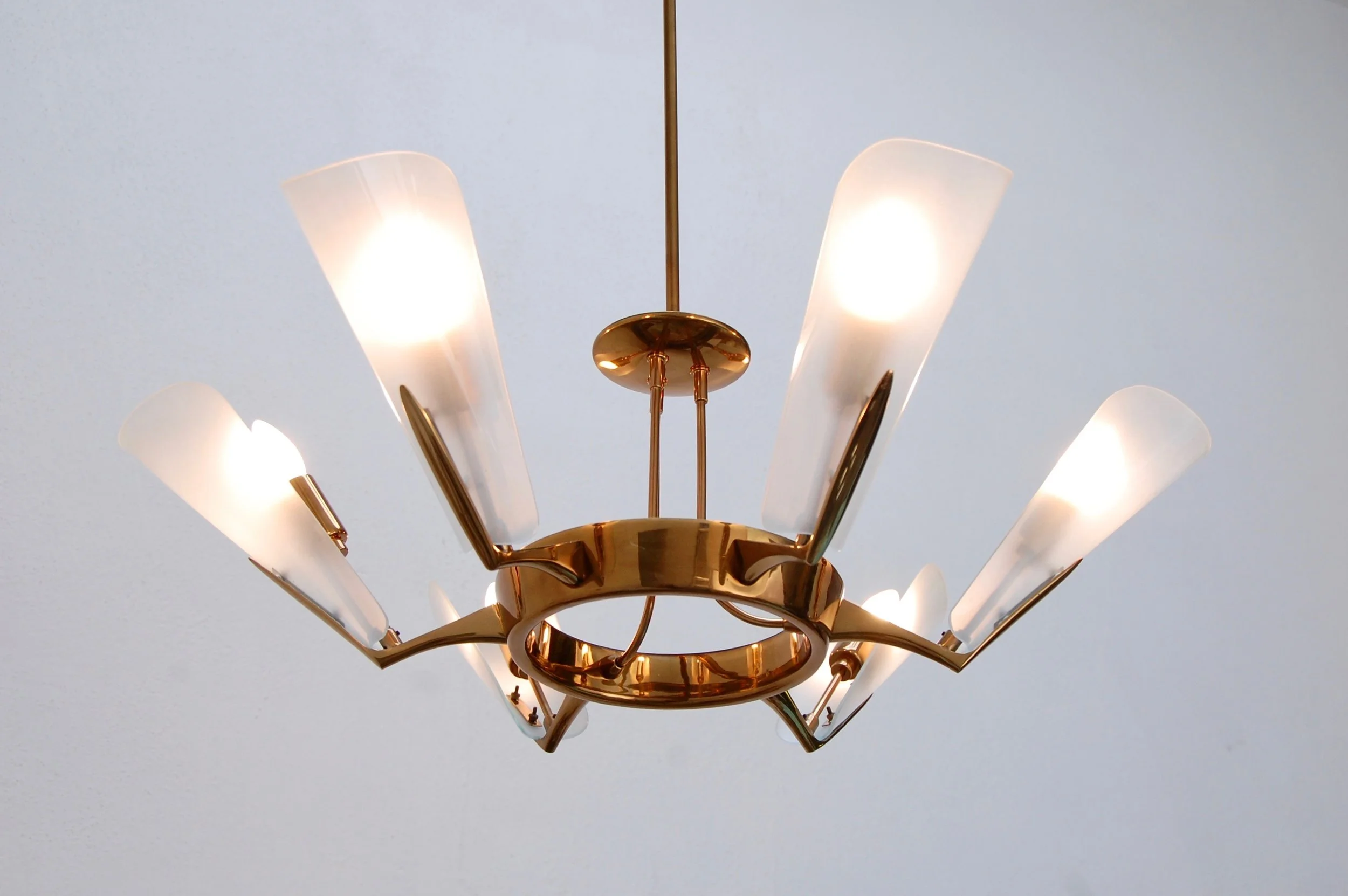 6LeafItalianModernistChandelier10.jpg