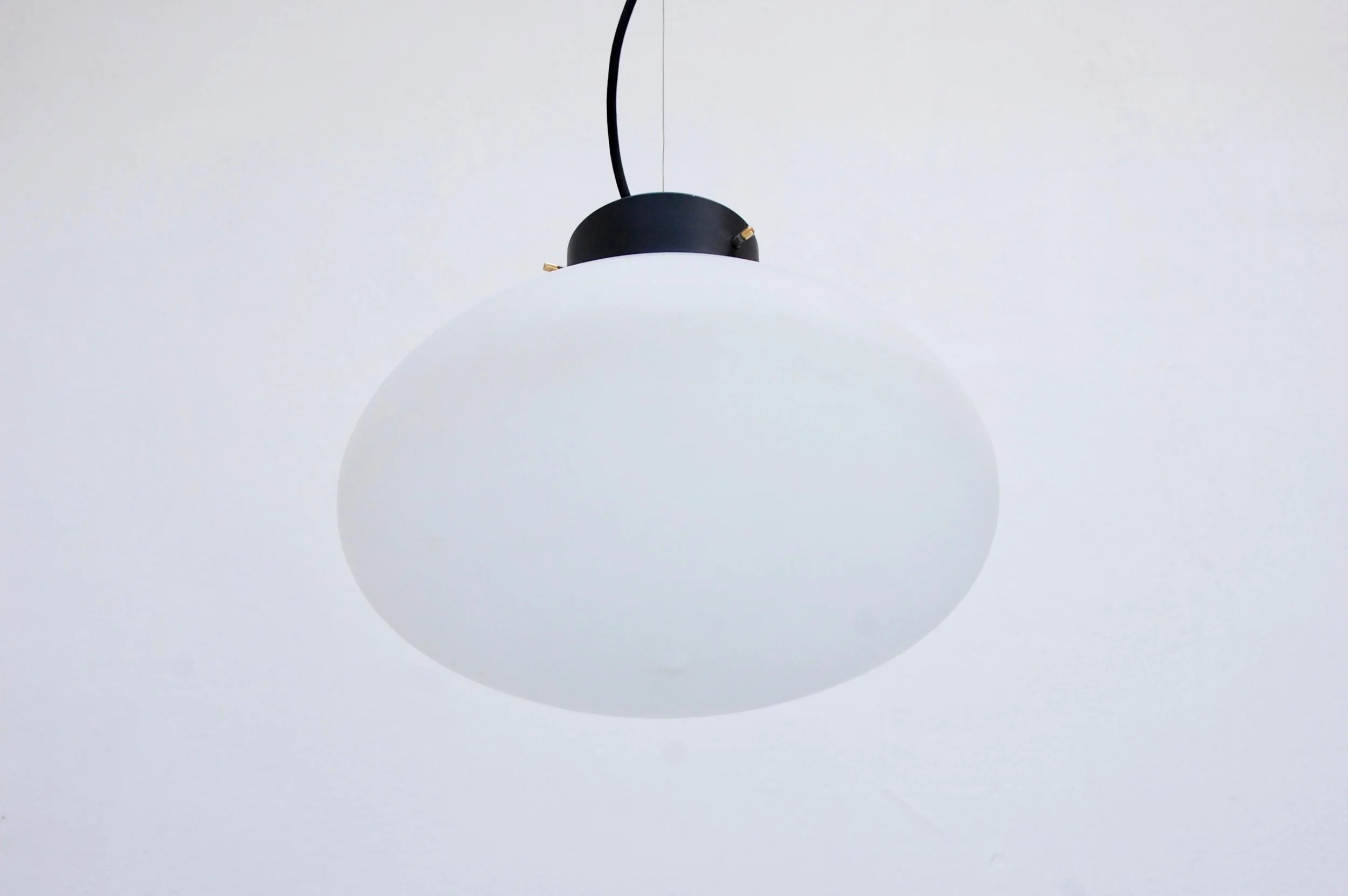 ArteluceAttrSteelCablePendant5.jpg