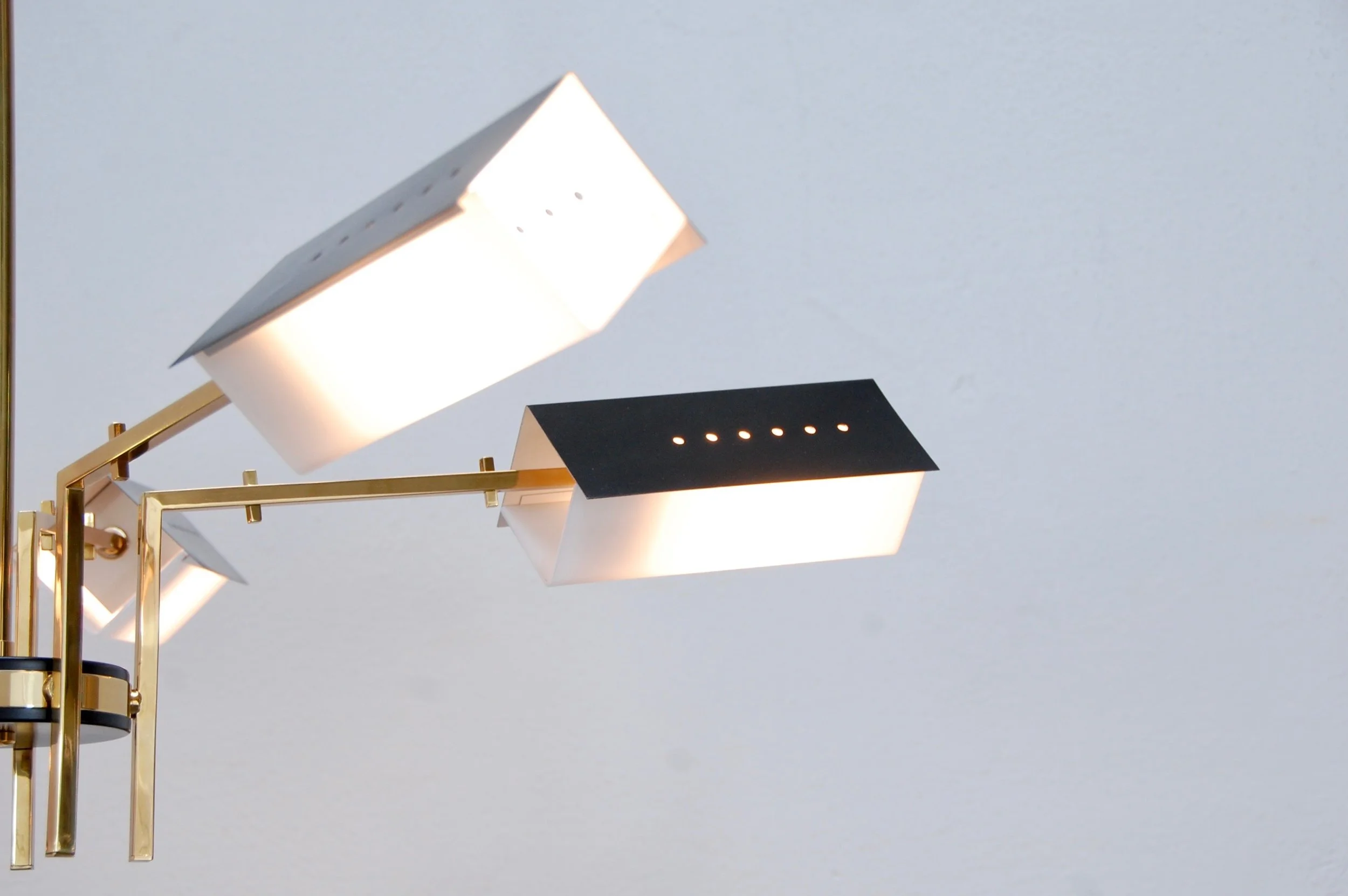 CubicModernistChandelier4.jpg
