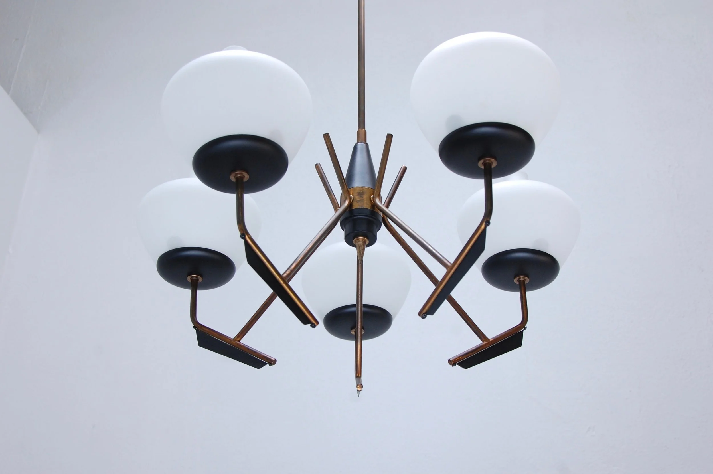 Italian5ShadePetiteChandelier7.jpg