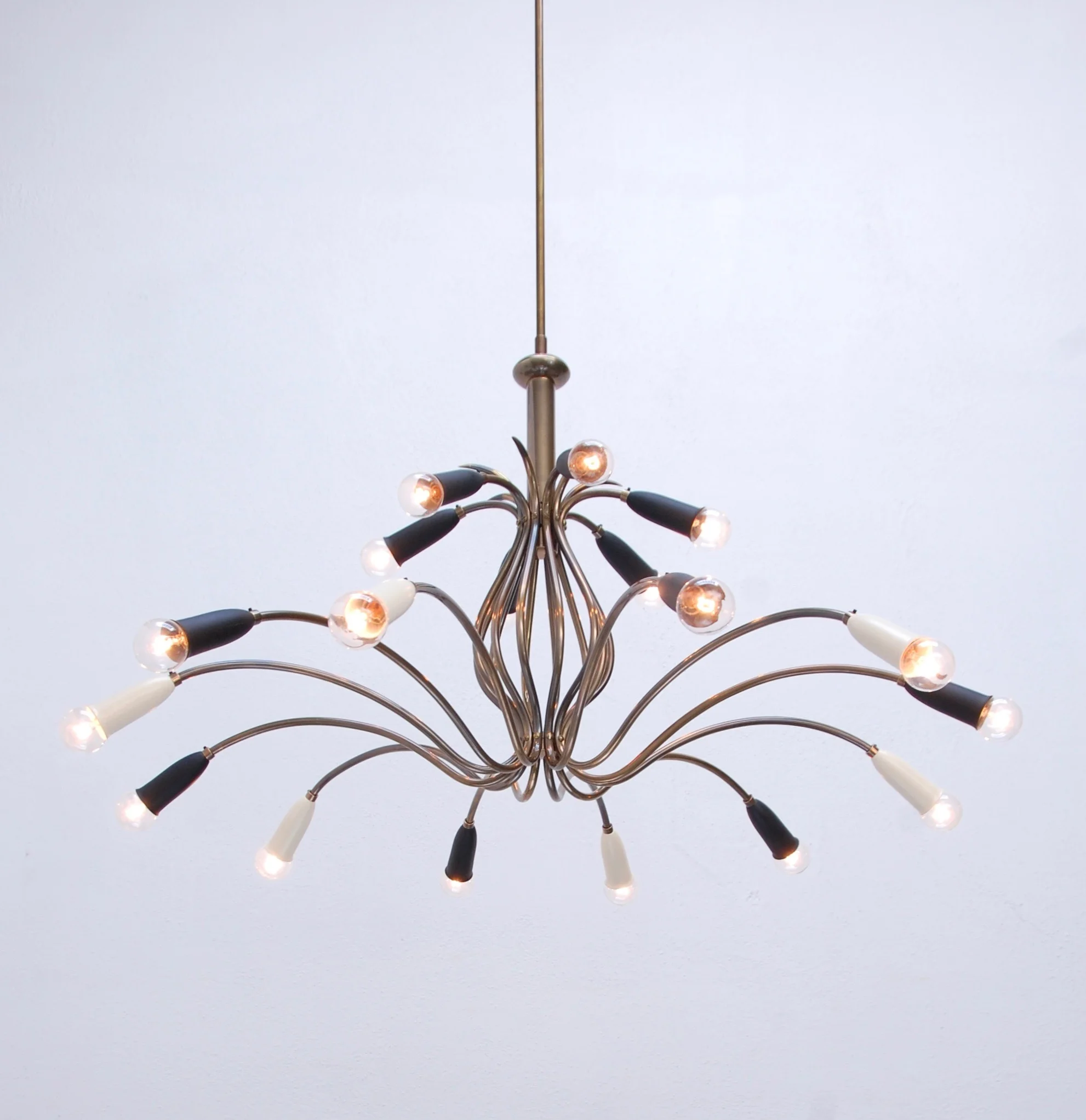 LargeBotanicalItalianChandelier10.jpg