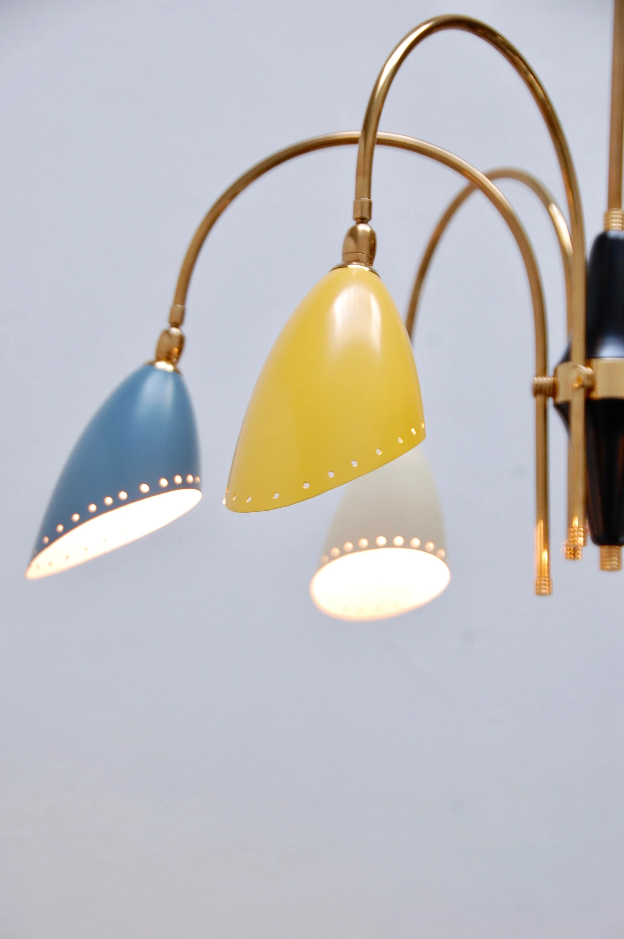 Multicolored50sItalianChandeliers9.jpg