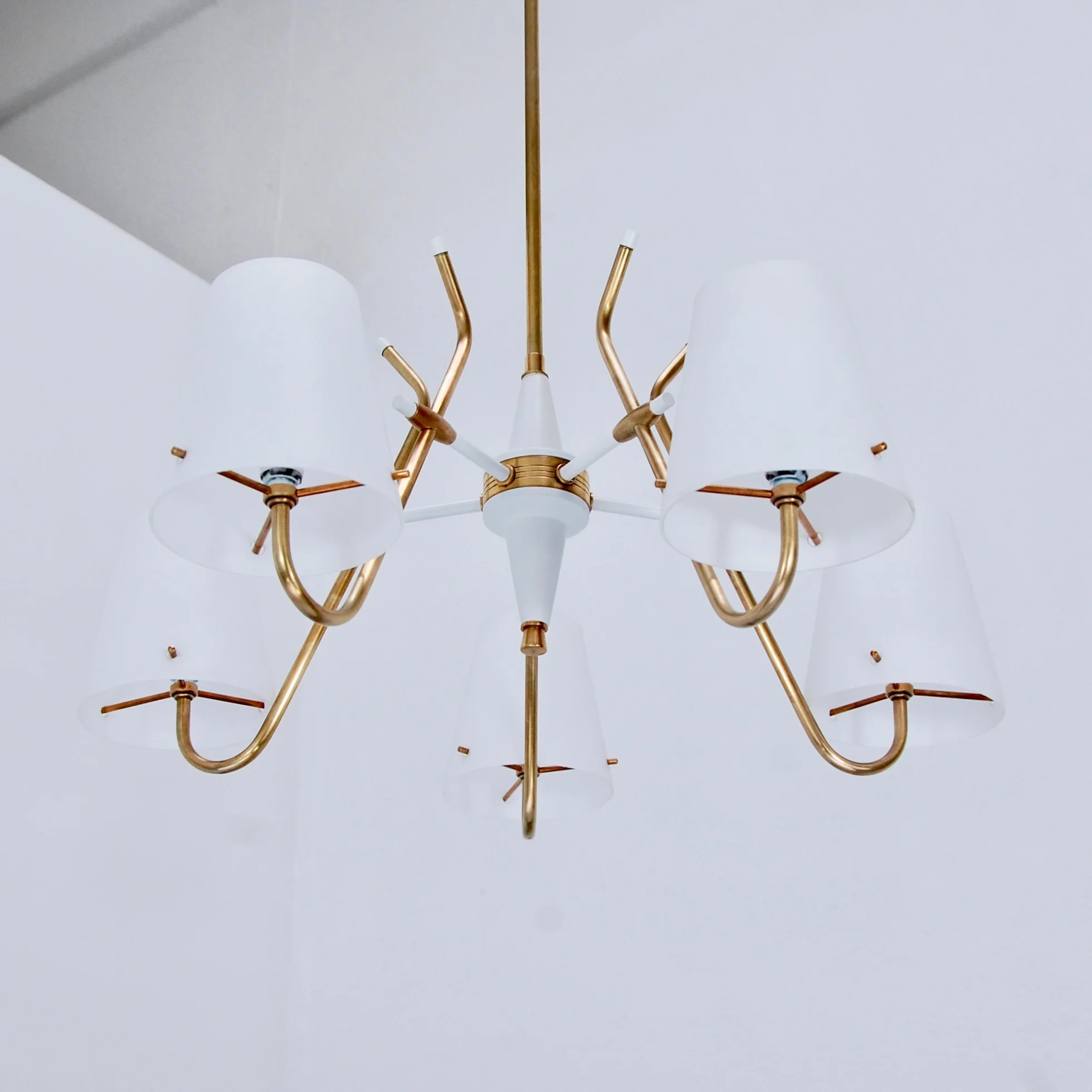 Italian5GlassShadeChandelier5.jpg