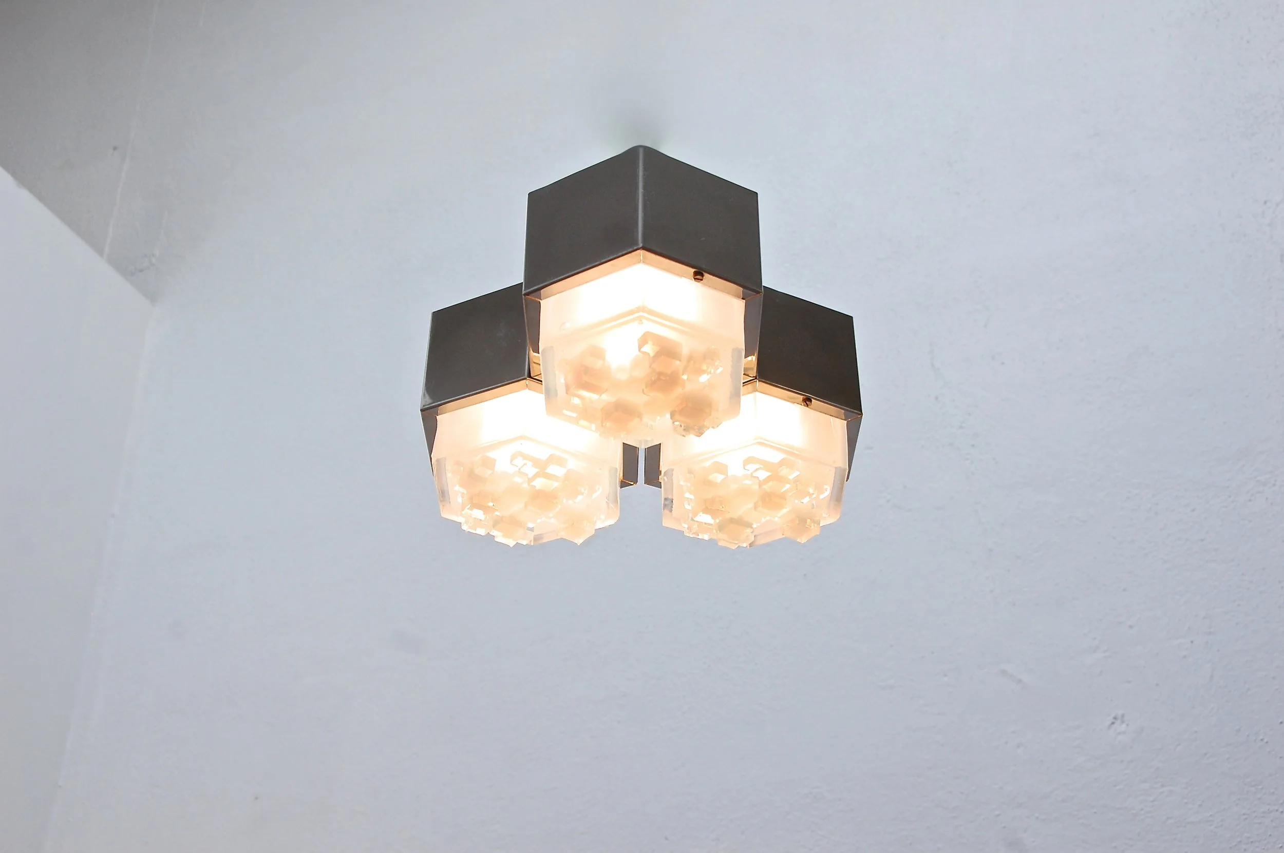 LargePoliarteBlueGlassFlushMount4.JPG