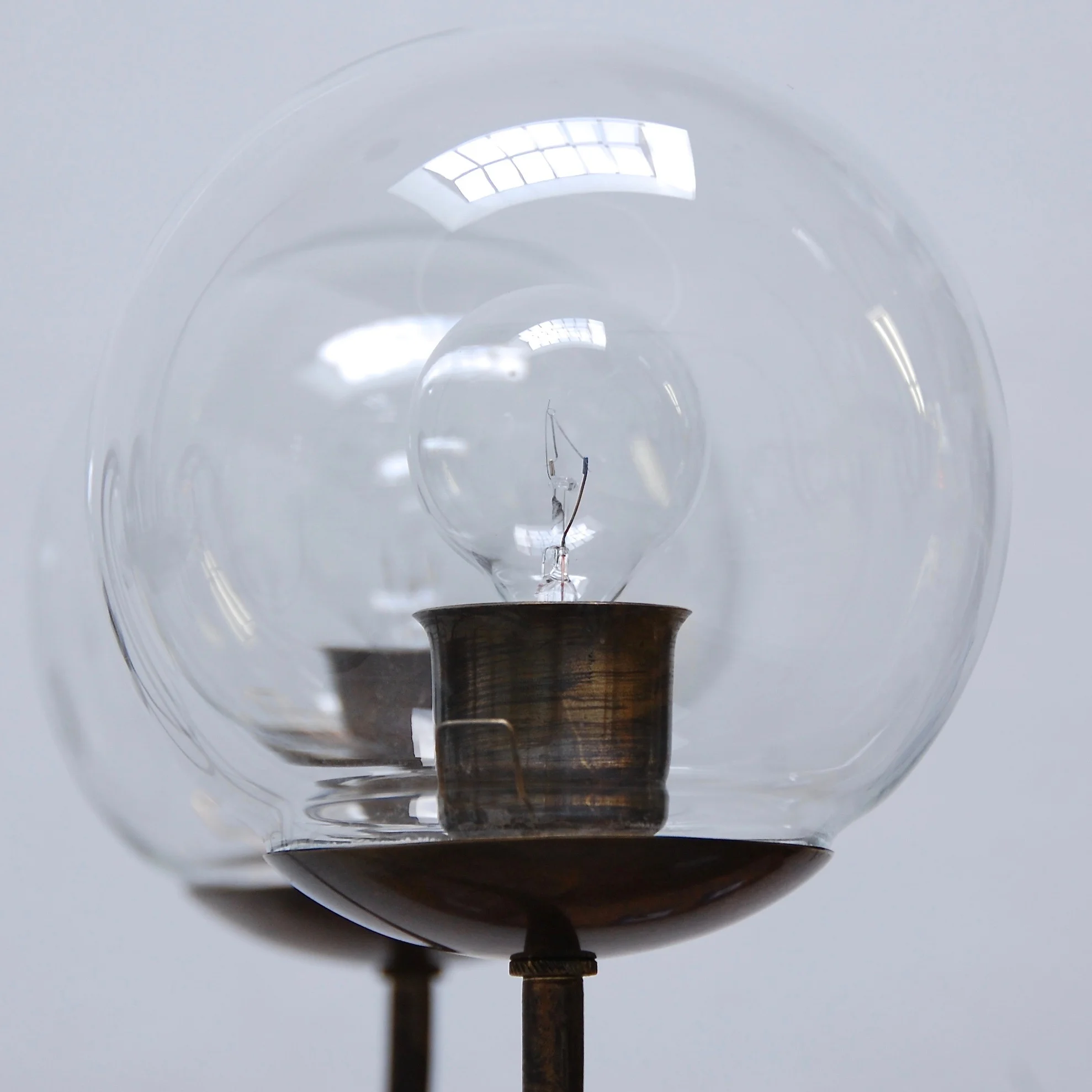 8GlobeChandeliers8.jpg