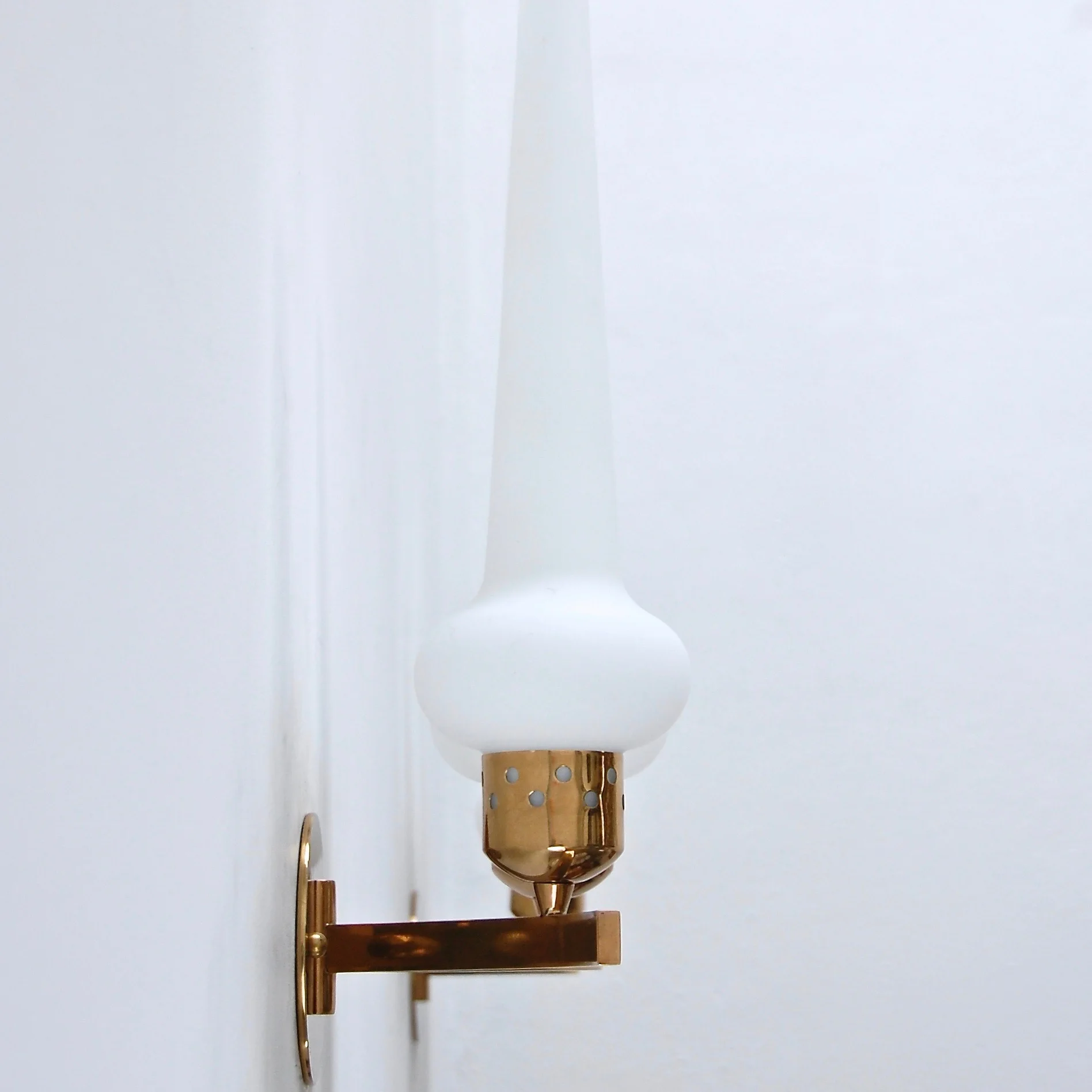 DoubleShadeItalianSconces3.jpg