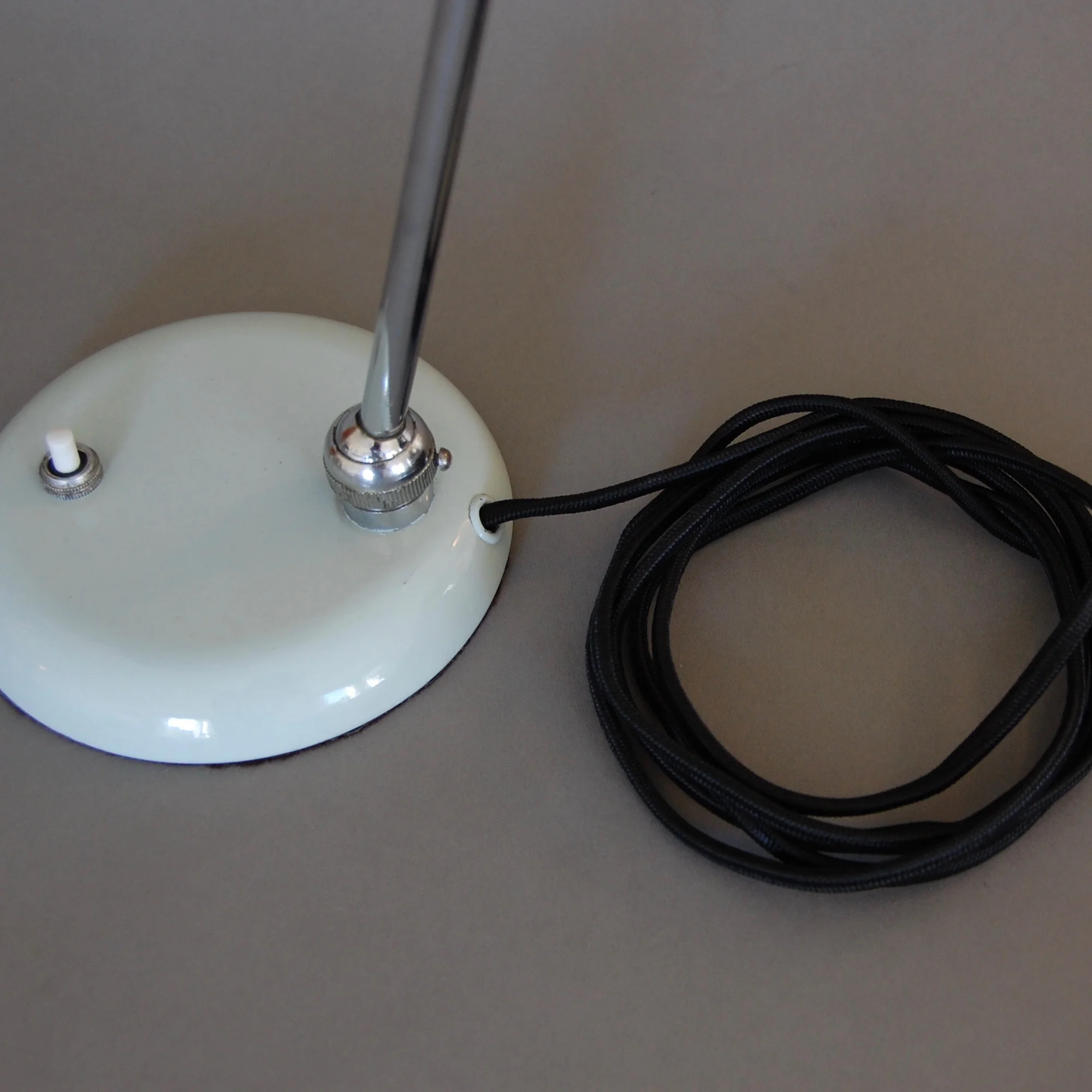 Raptek Milano Table Lamp4.jpg