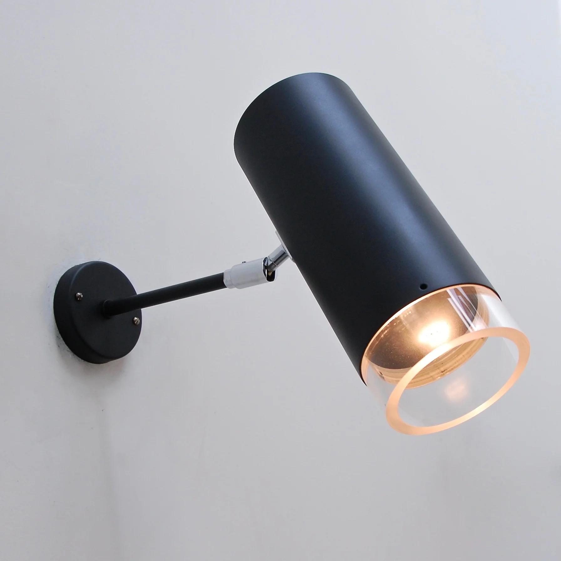 GermanModernistSconces2.jpg