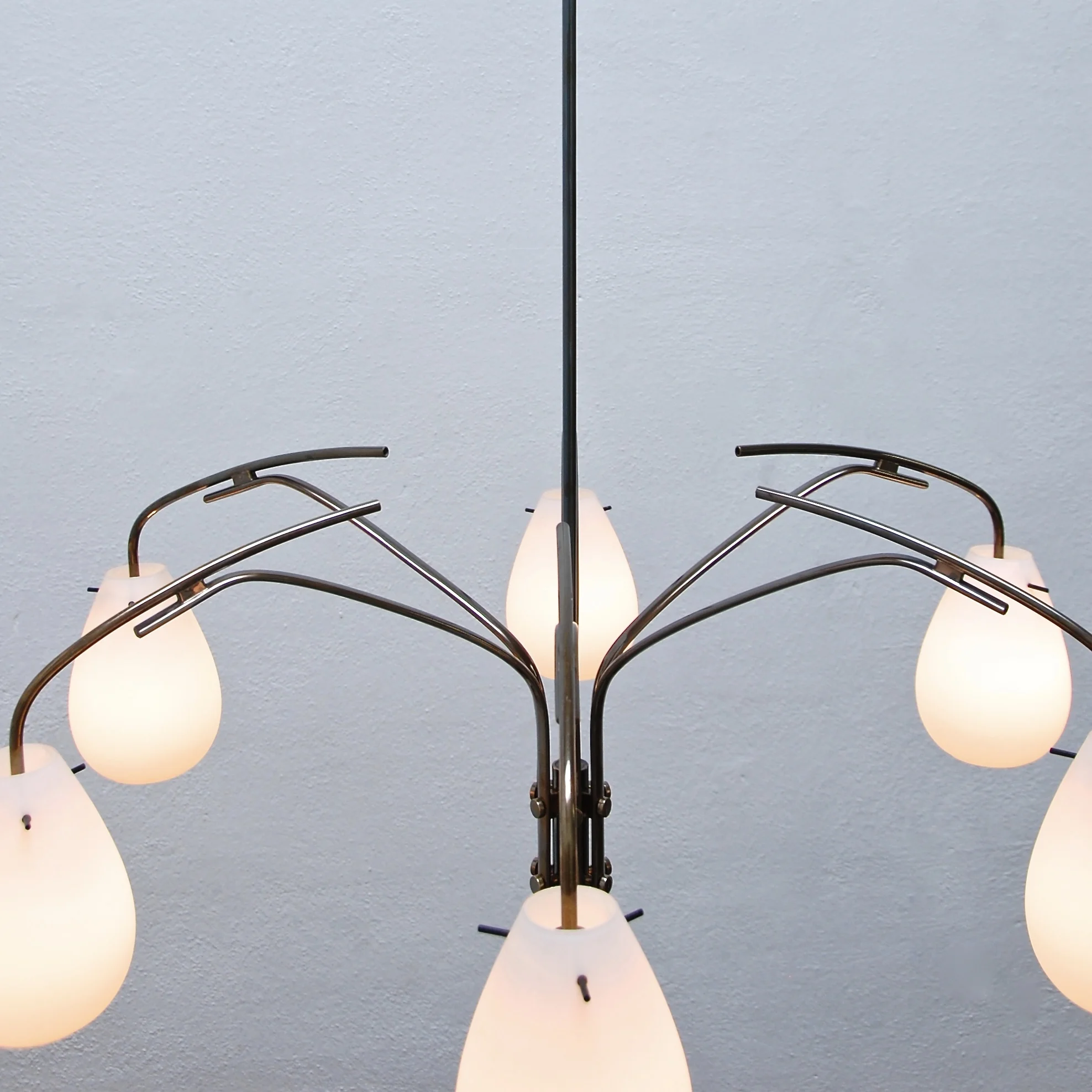 ItalianBlownGlassChandelier10.jpg