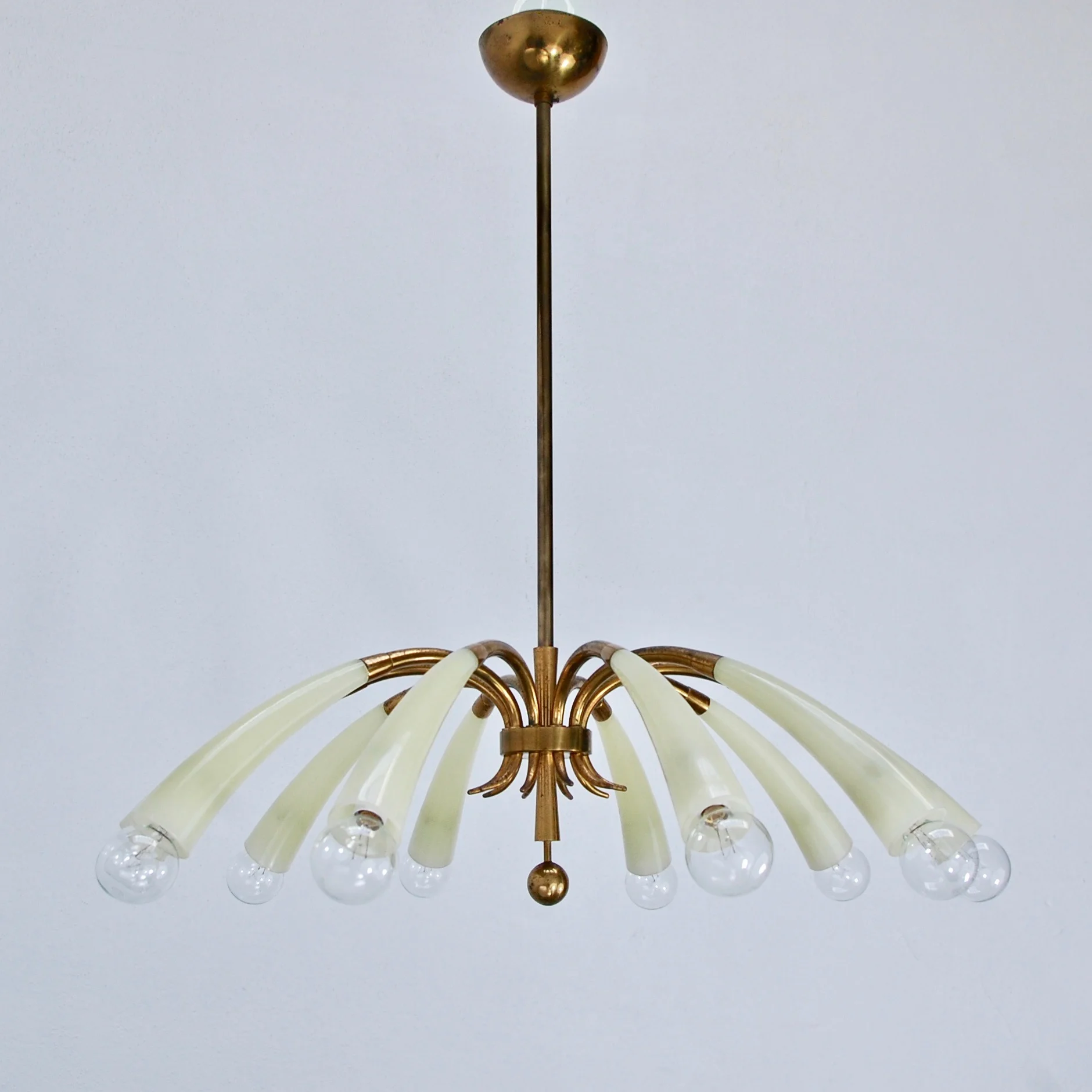 10LightFlutedGlassChandelier3.jpg