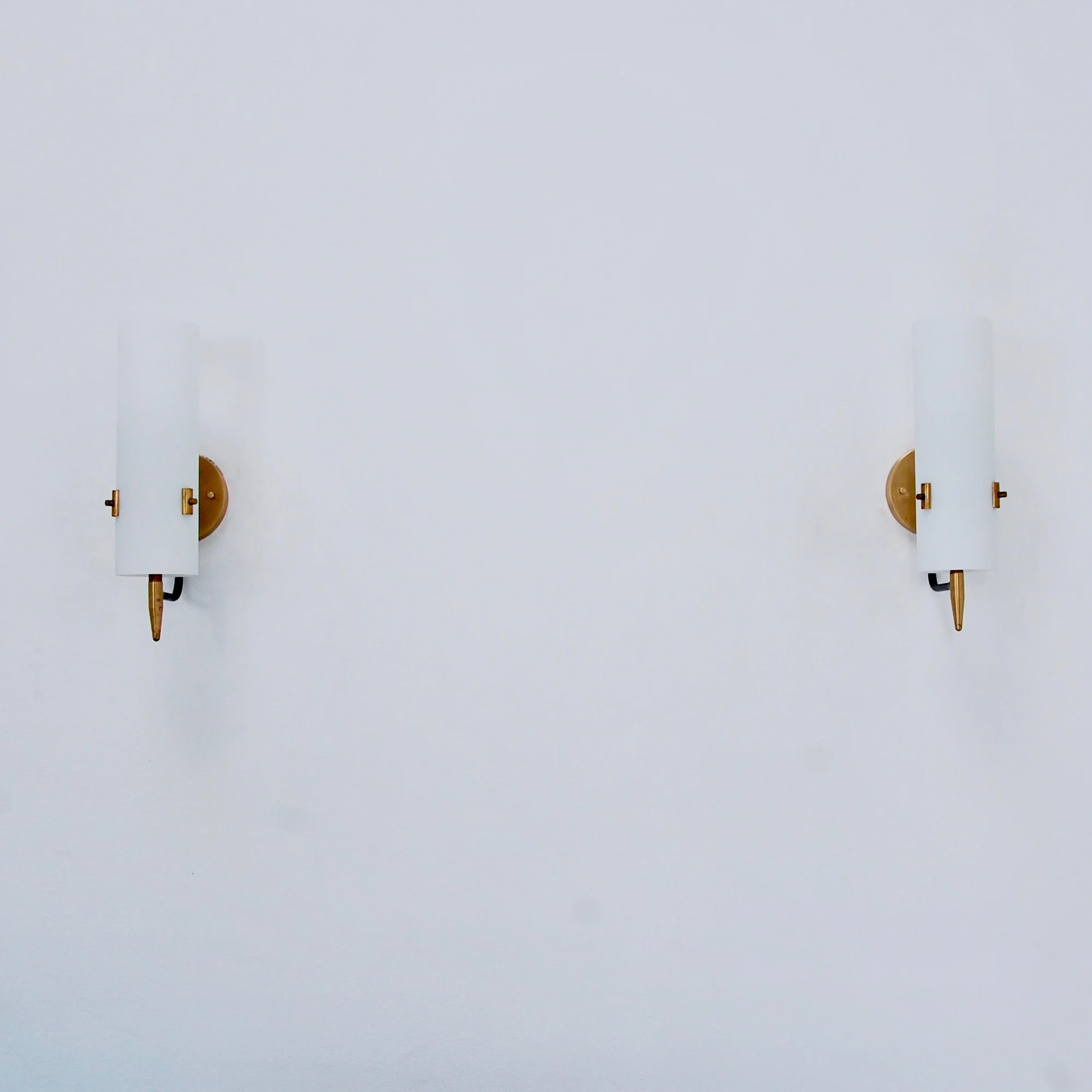 MidCenturyModernCylindricalSconces7.jpg
