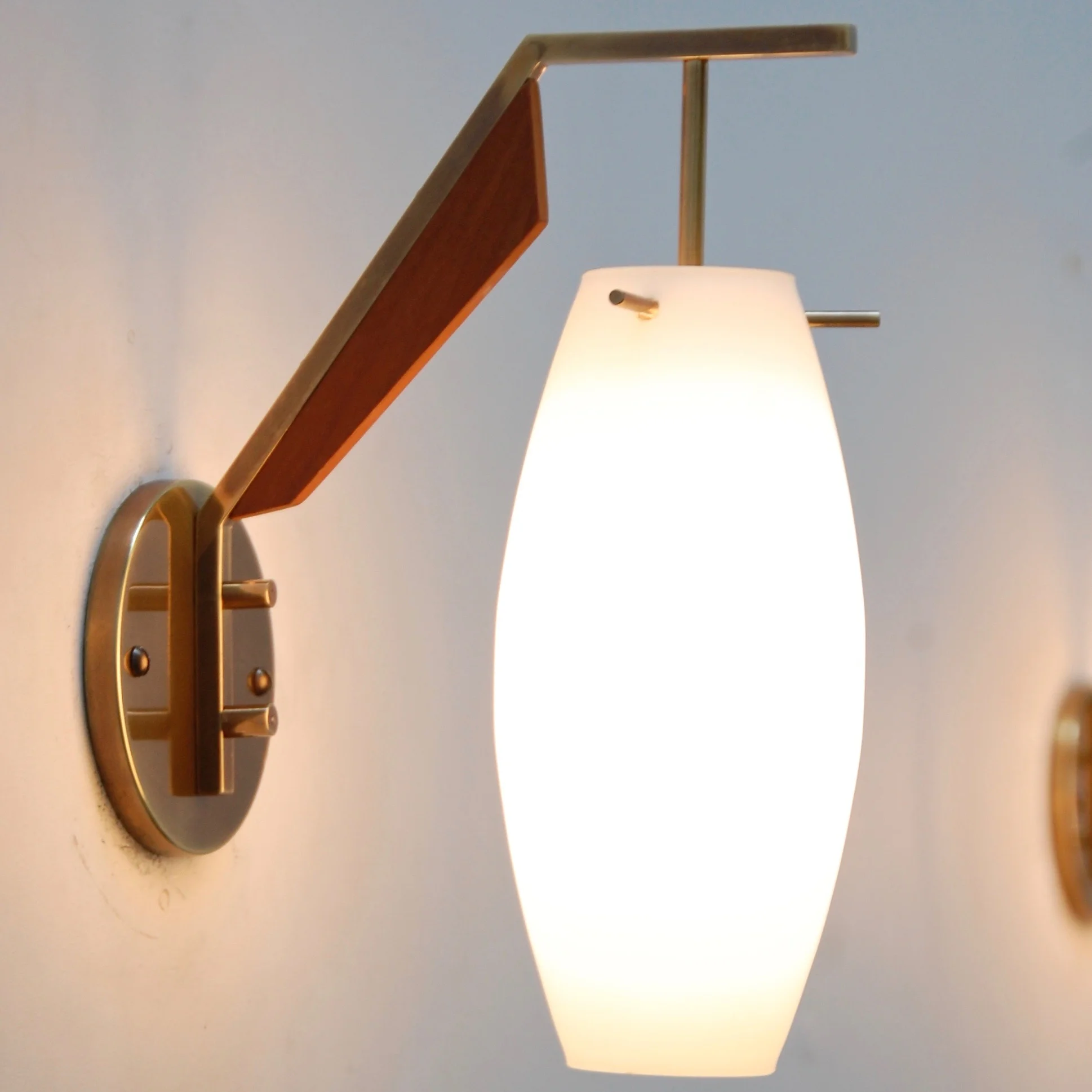 ItalianBombeSconces7.jpg