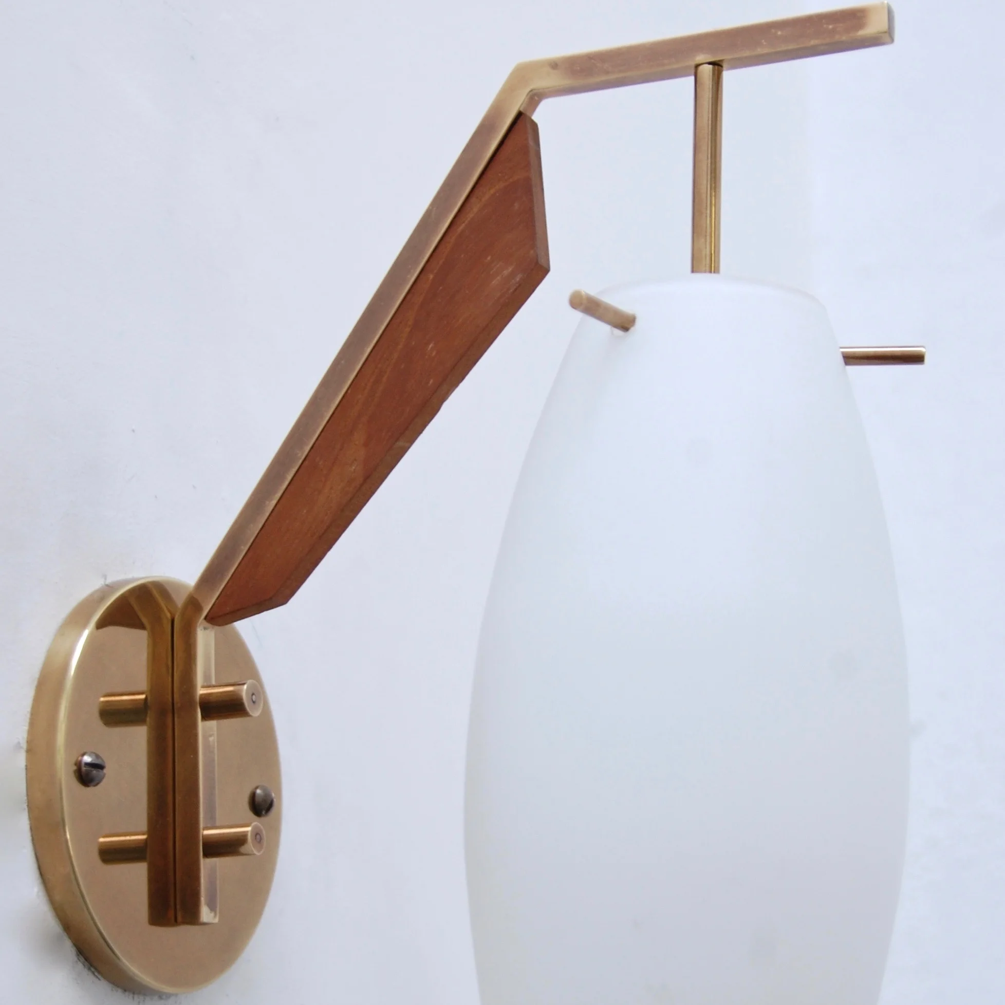 ItalianBombeSconces9.jpg
