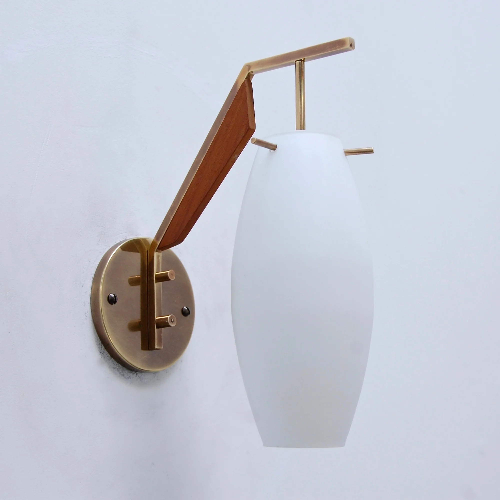 ItalianBombeSconces11.jpg