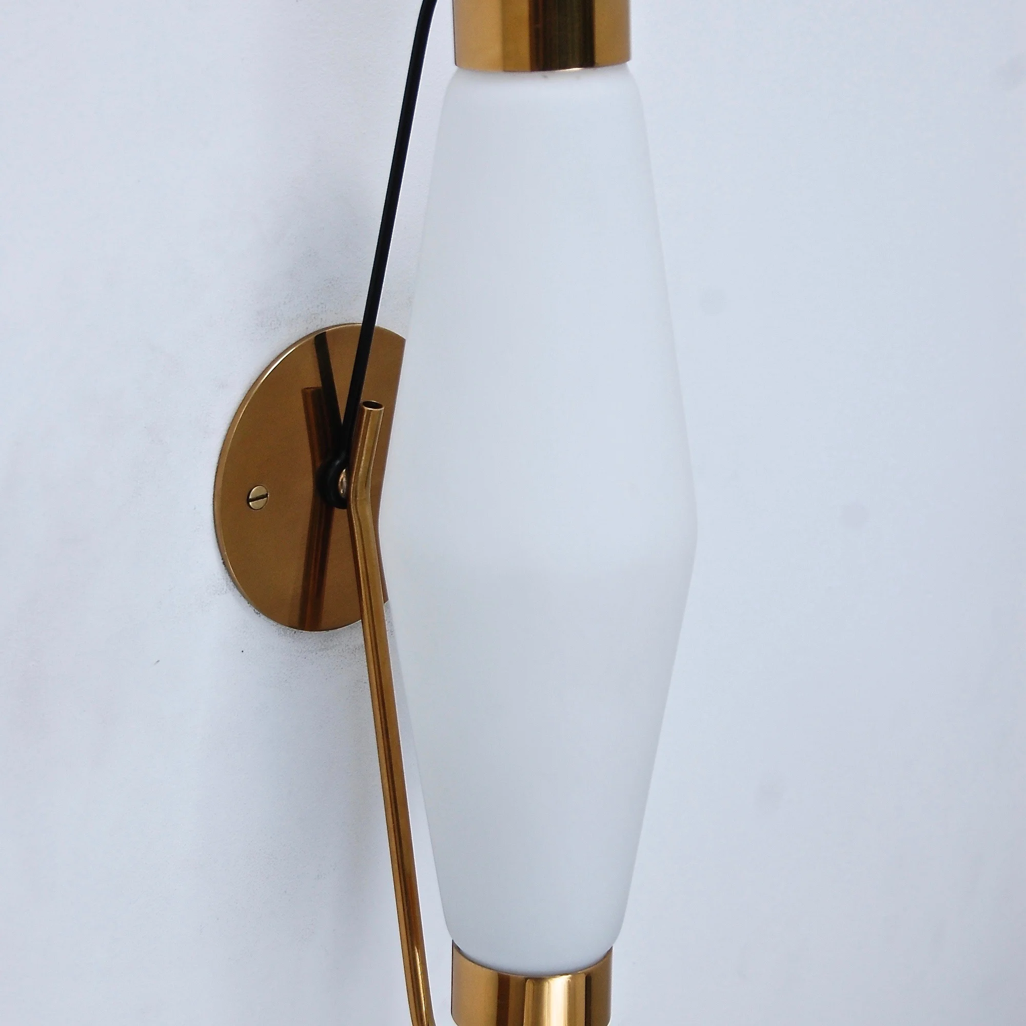 DiamondShadeItalianSconces8.jpg