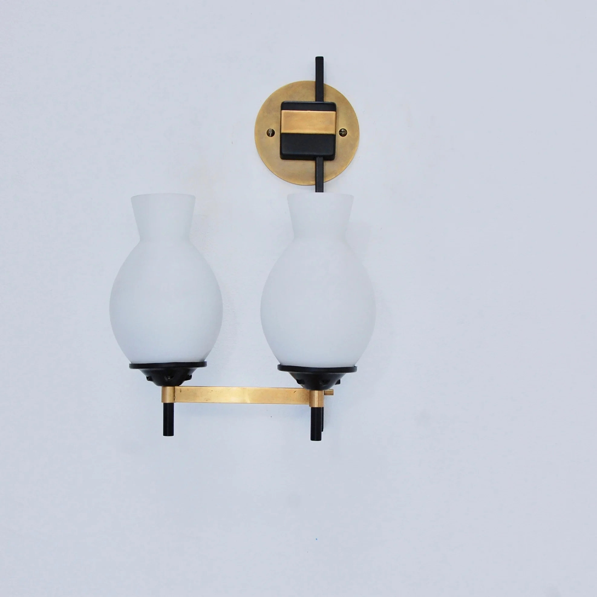 ItalianOpalDoubleGlassSconces11.jpg