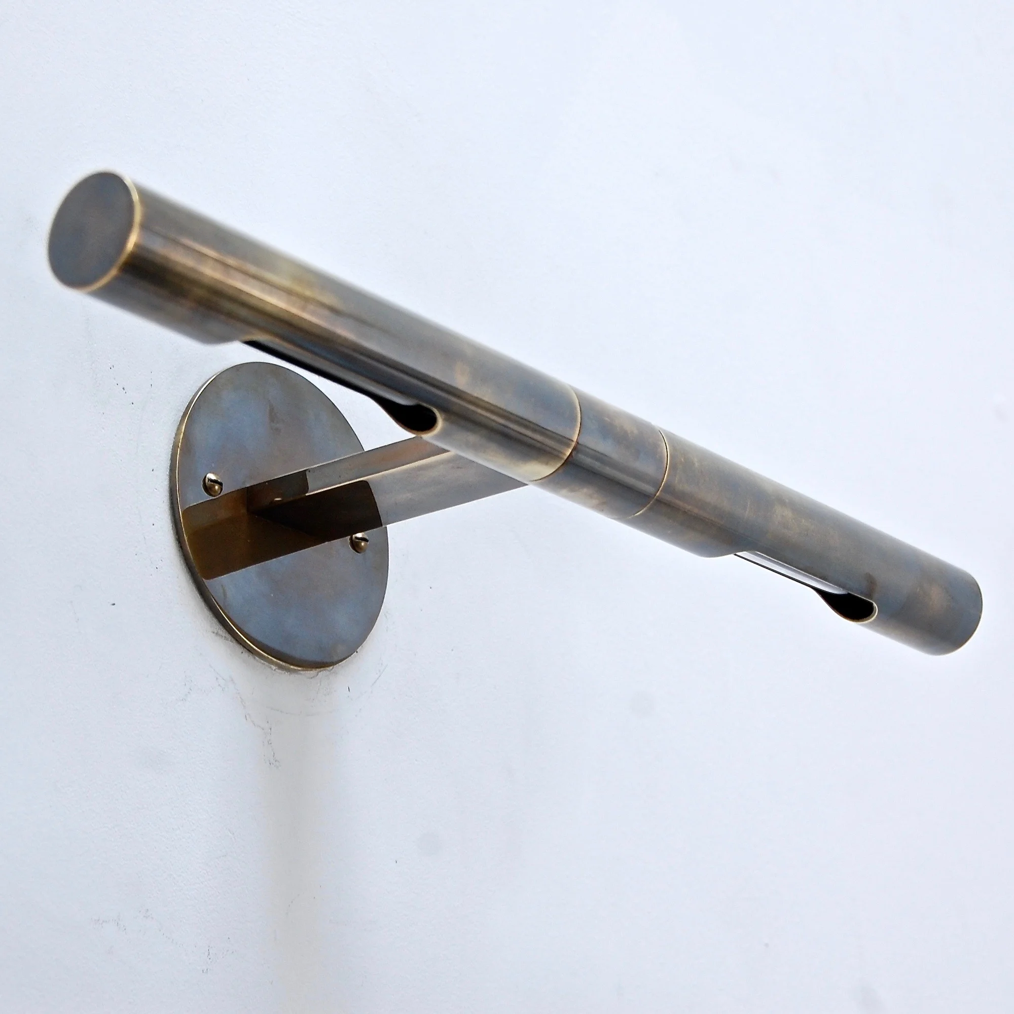 LumfardoLUartDirectionalSconce2.jpg