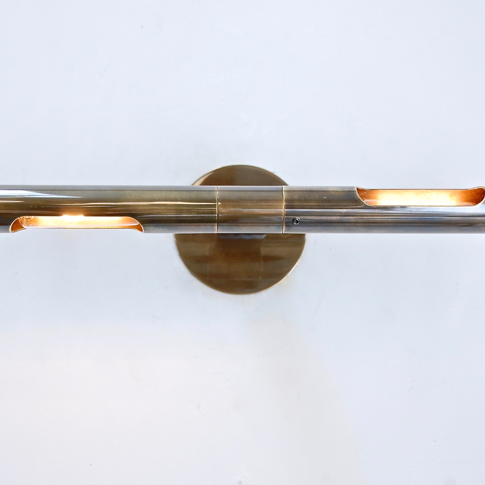 LumfardoLUartDirectionalSconce8.jpg