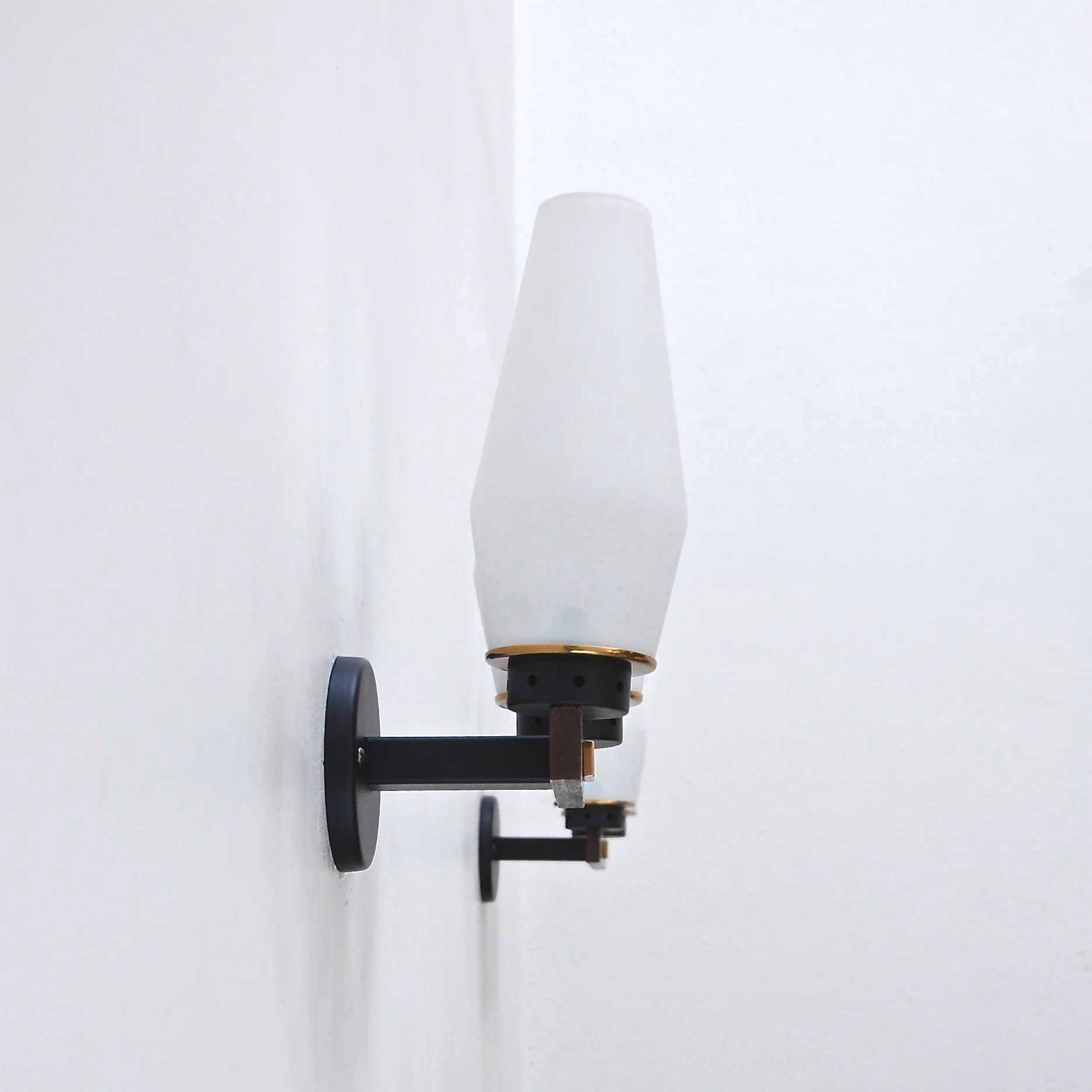 MidCenturyModernItalianSconces4.jpg