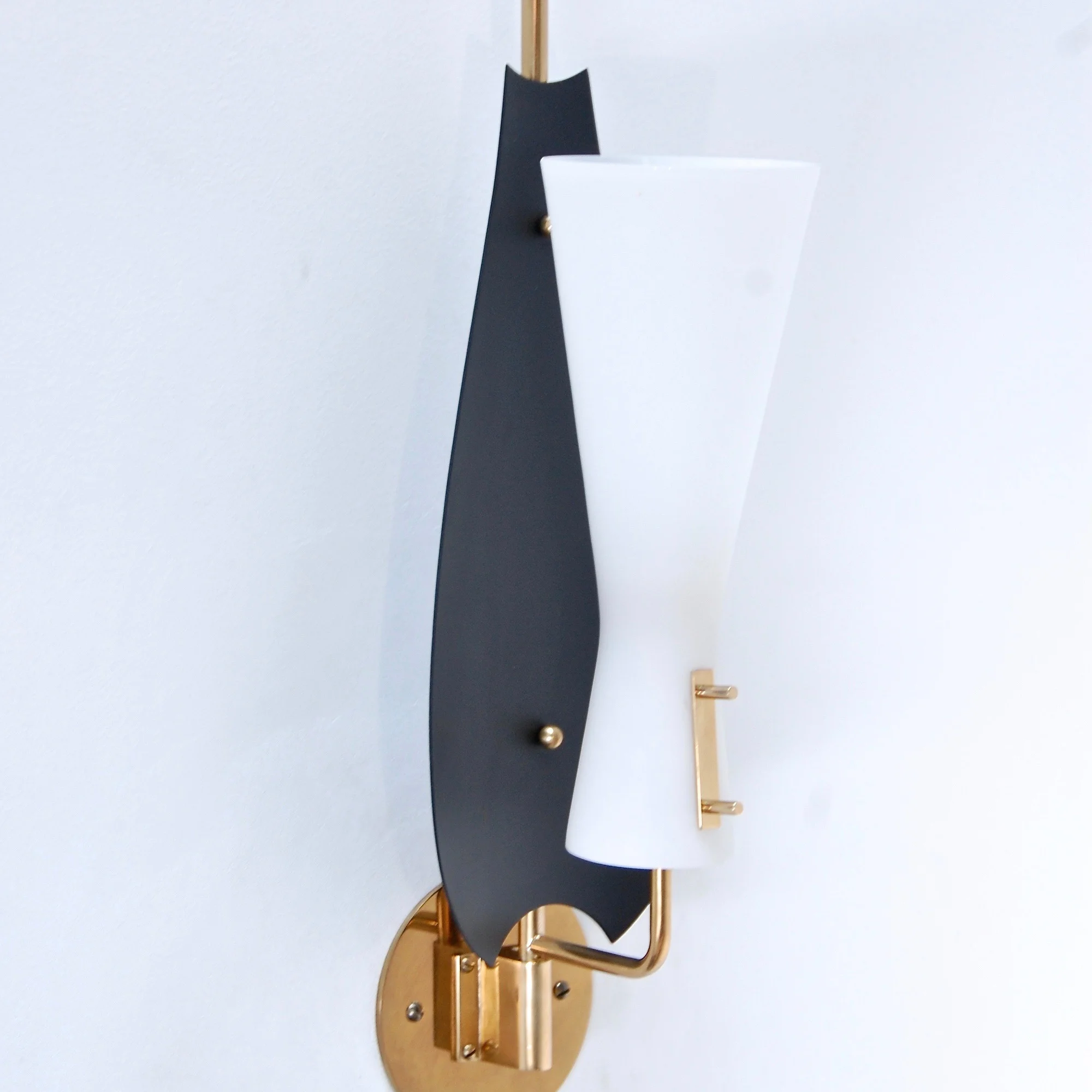 ModernLeafSconce6.jpg